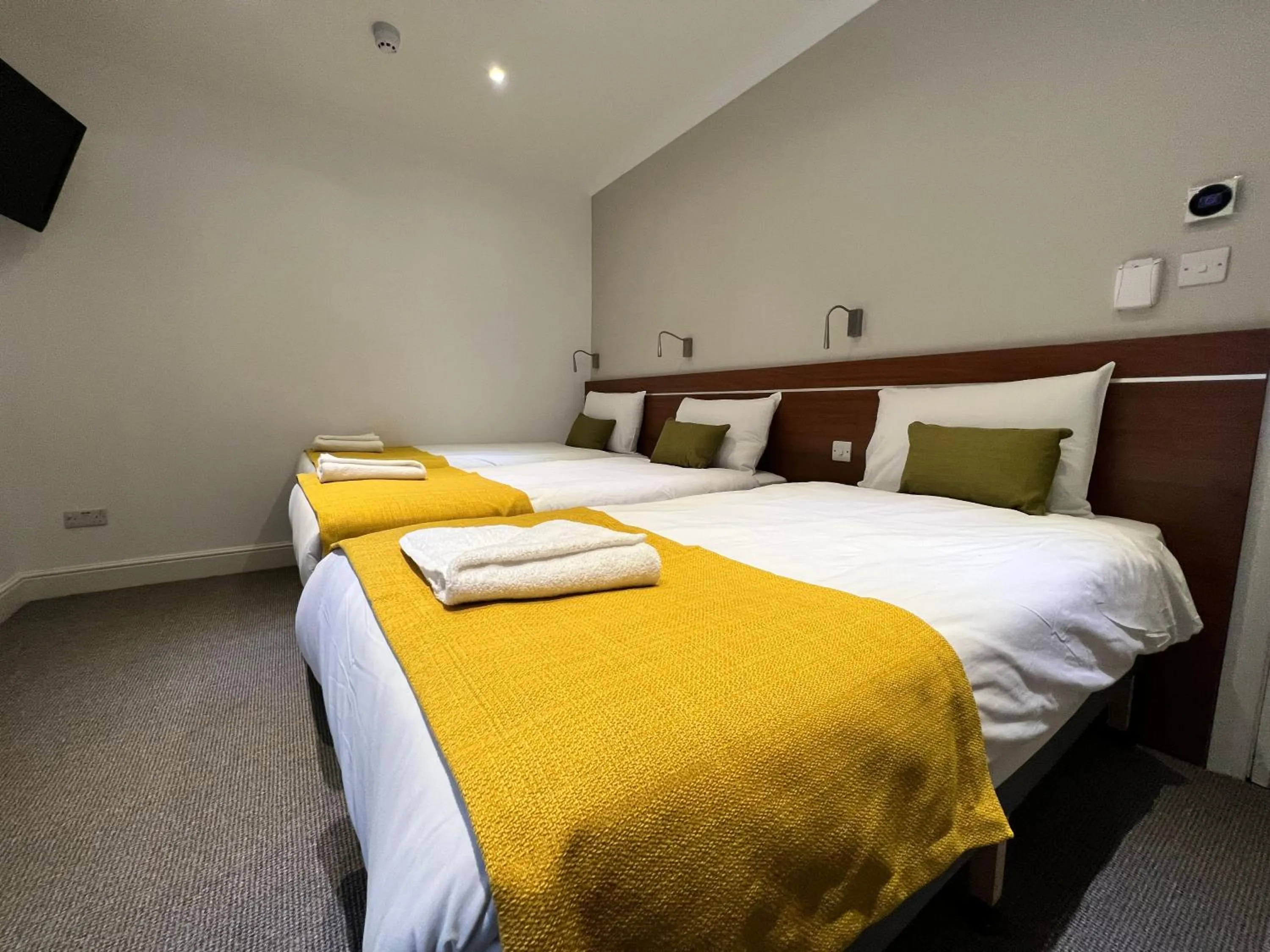 Bedroom, Bed in Park Avenue Bayswater Inn Hyde Park