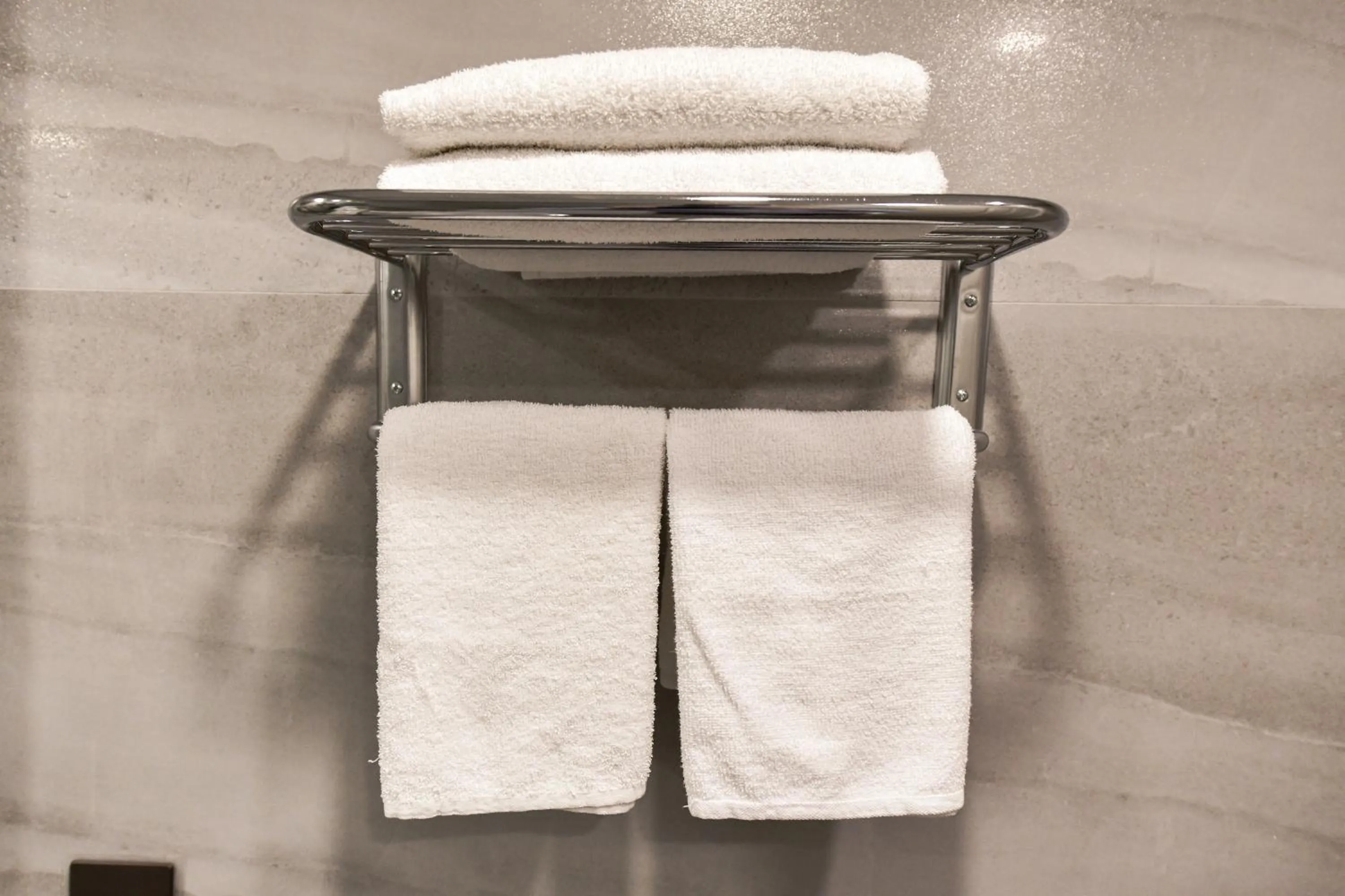 towels in Park Avenue Bayswater Inn Hyde Park