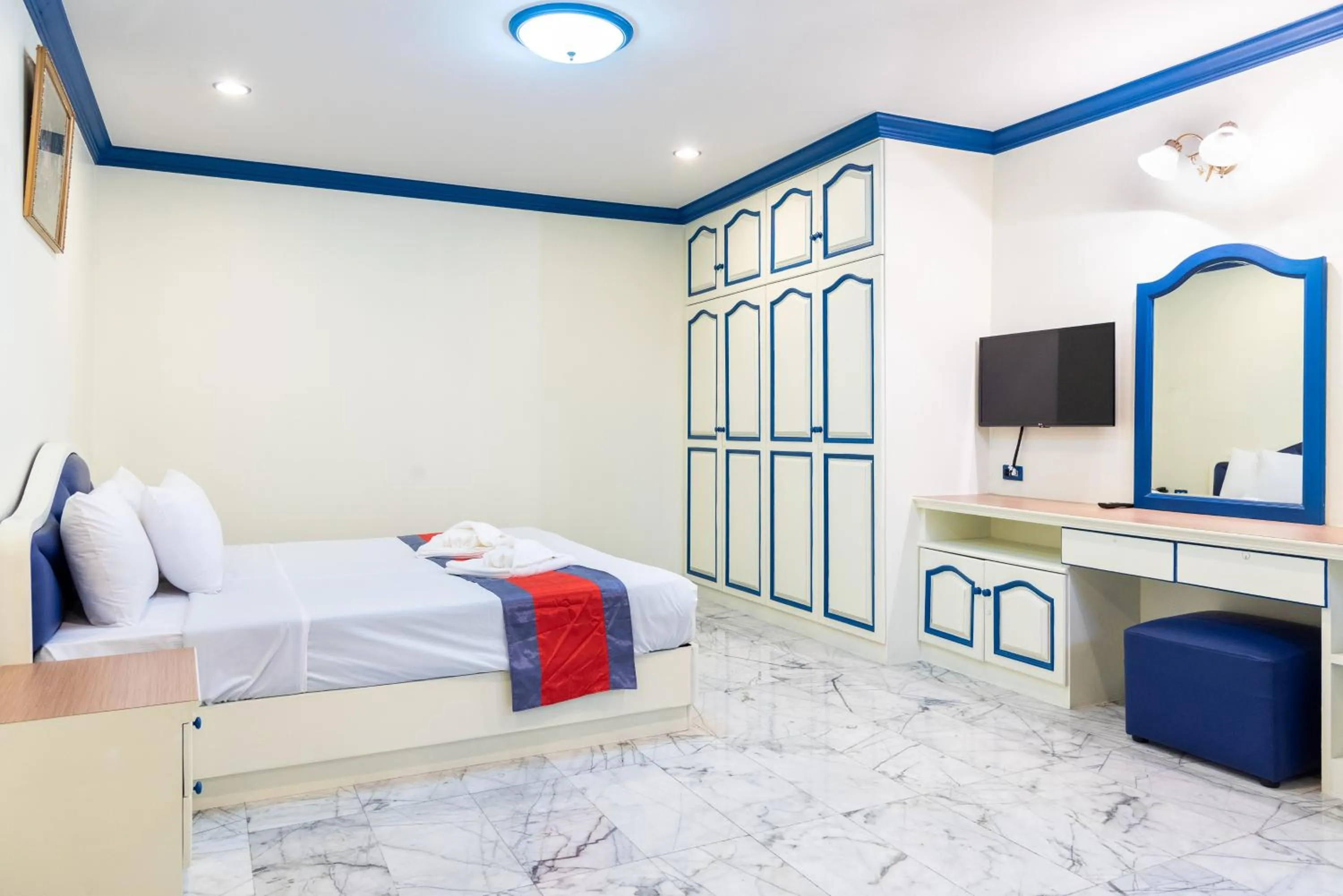 Bed in 75 Paradise Lane Managed by Loft Group