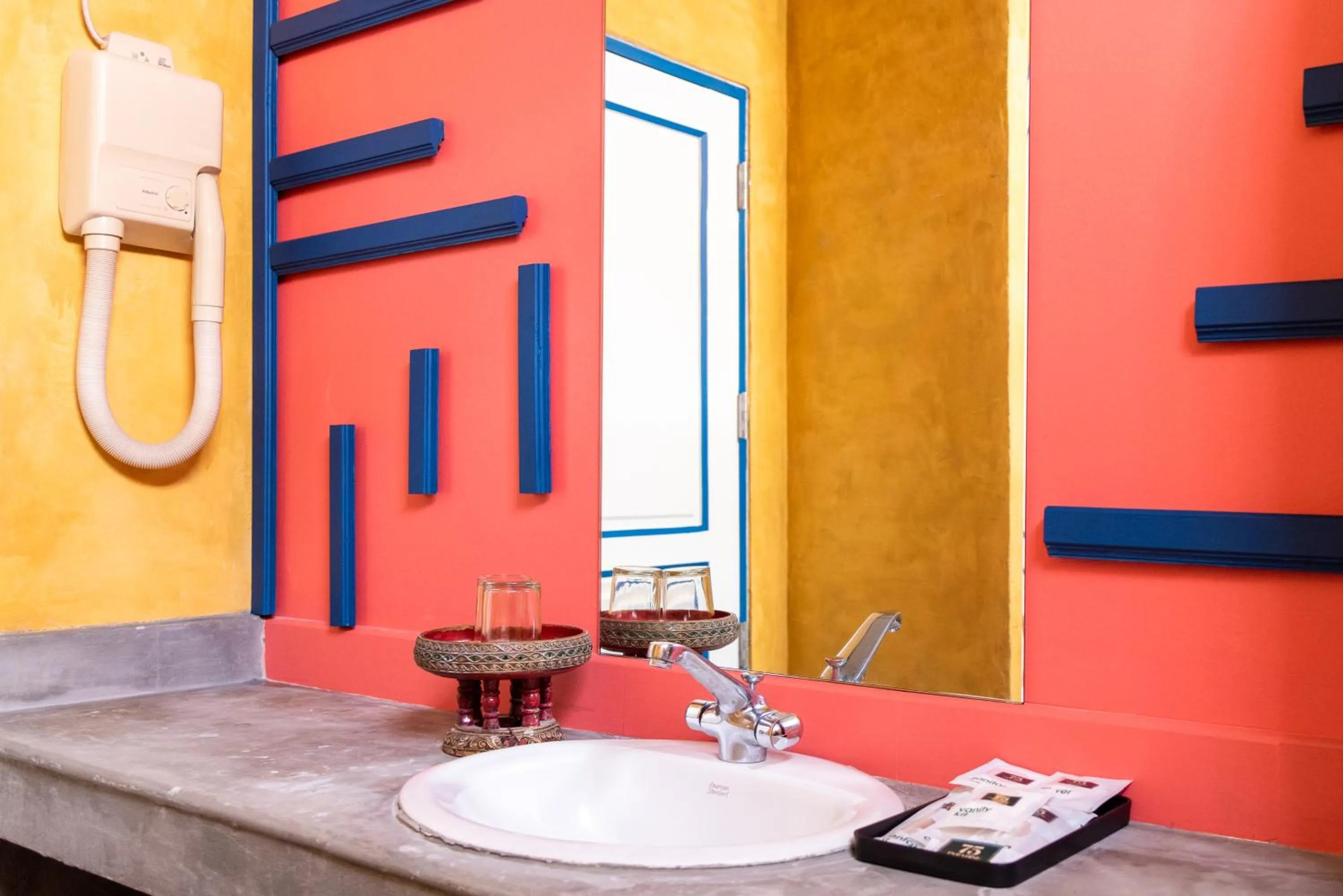 Bathroom in 75 Paradise Lane Managed by Loft Group