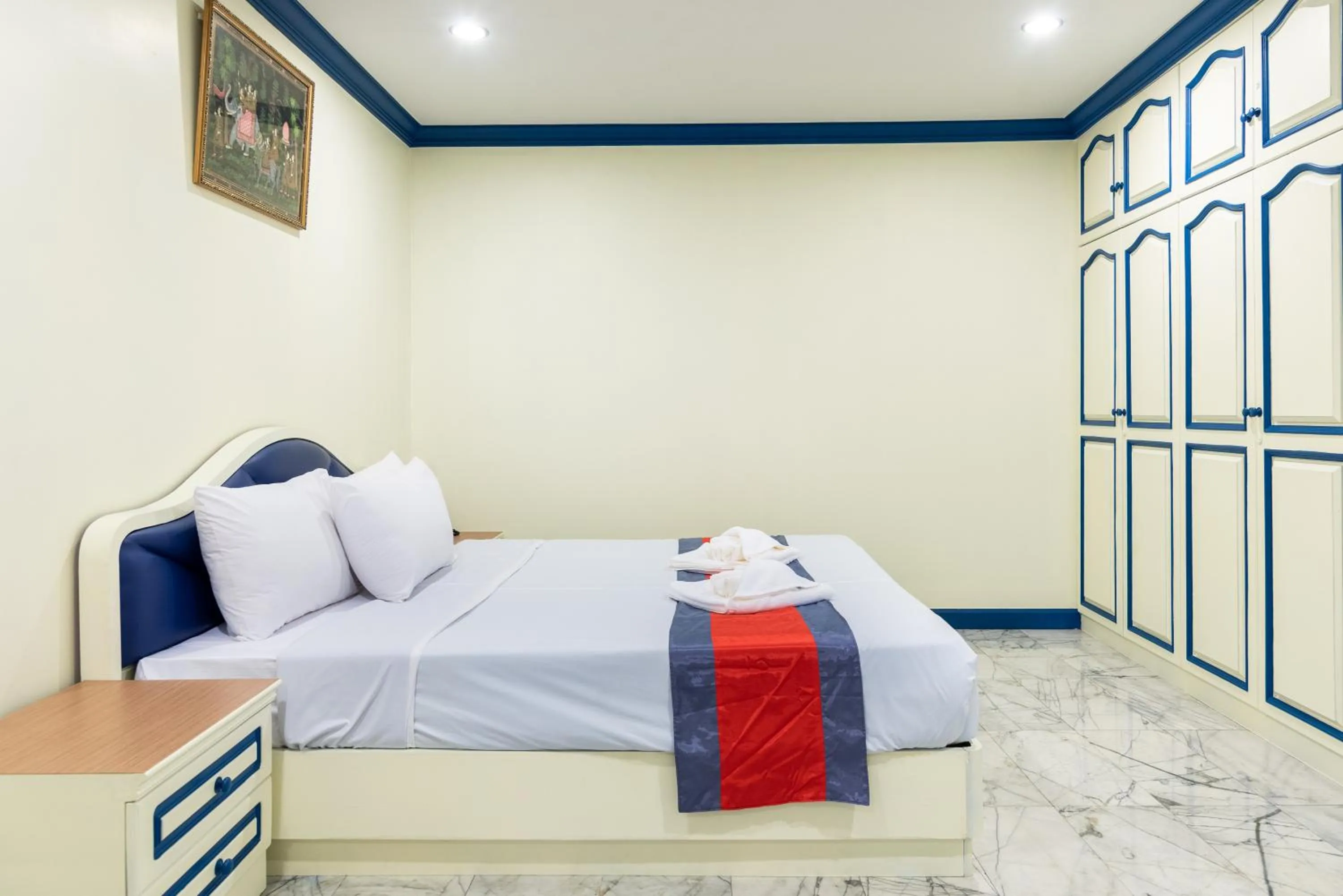 Photo of the whole room, Bed in 75 Paradise Lane Managed by Loft Group