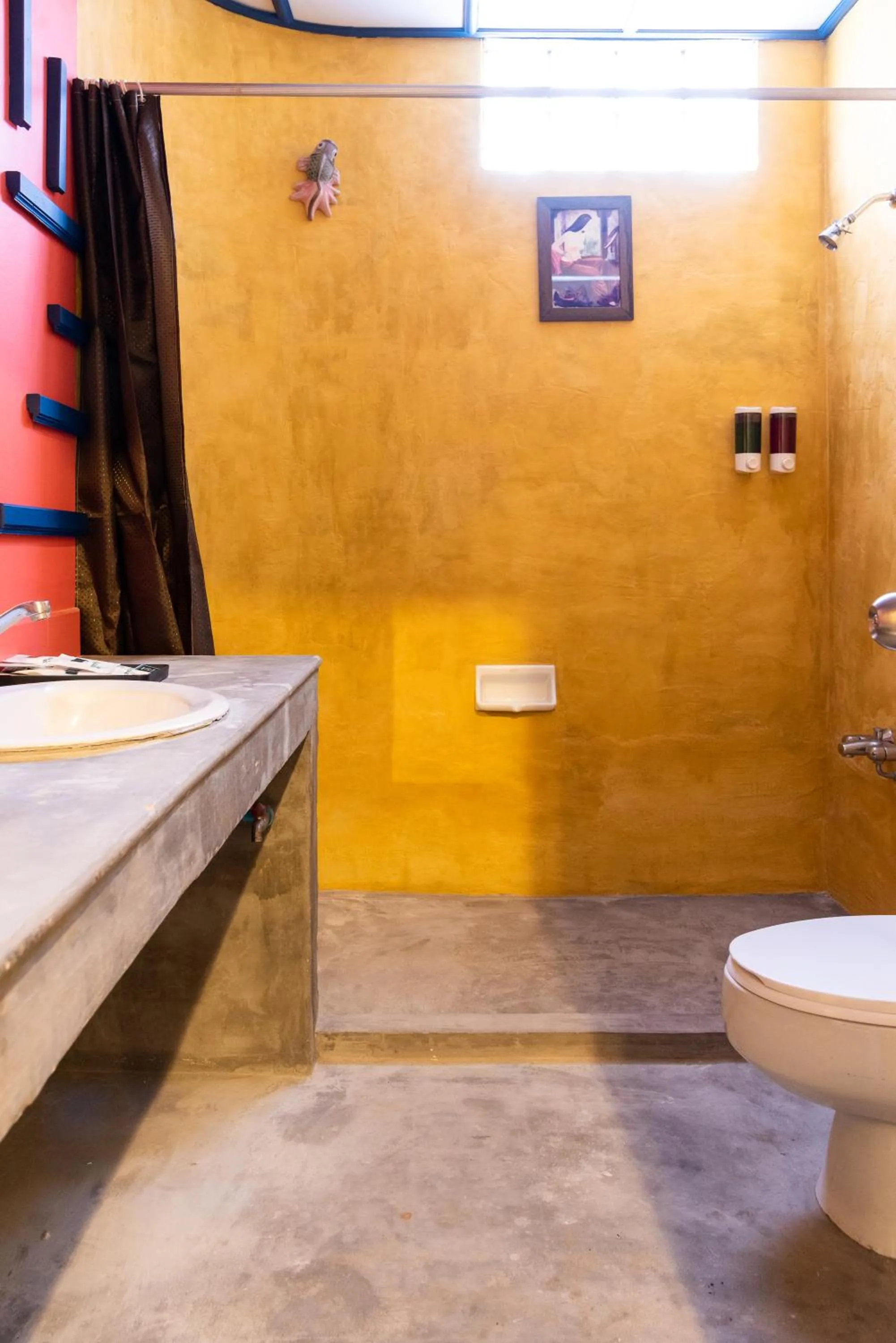 Toilet in 75 Paradise Lane Managed by Loft Group