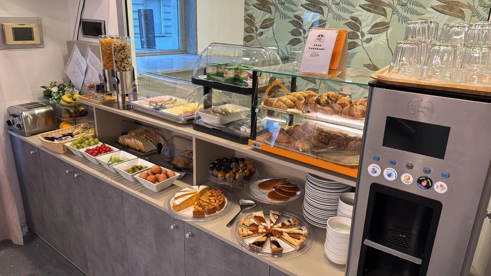 Breakfast in Hotel Parma