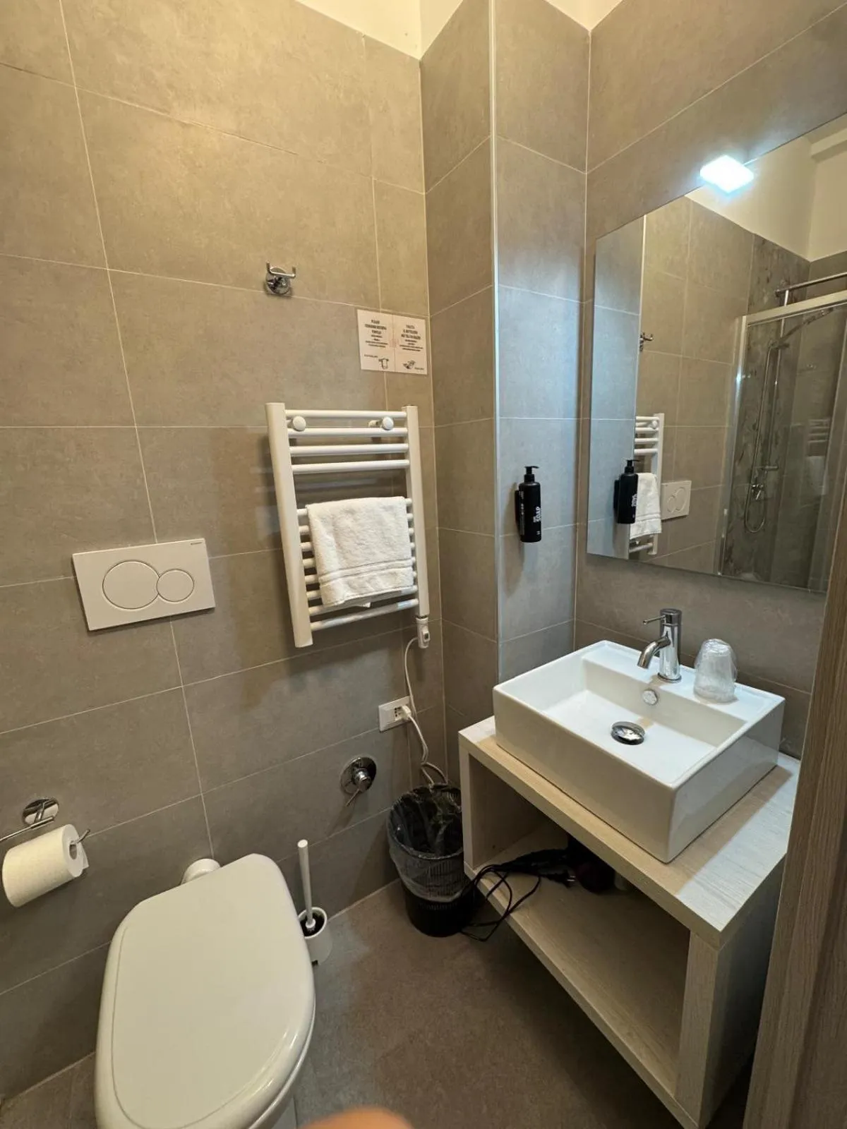 Bathroom in Hotel Parma