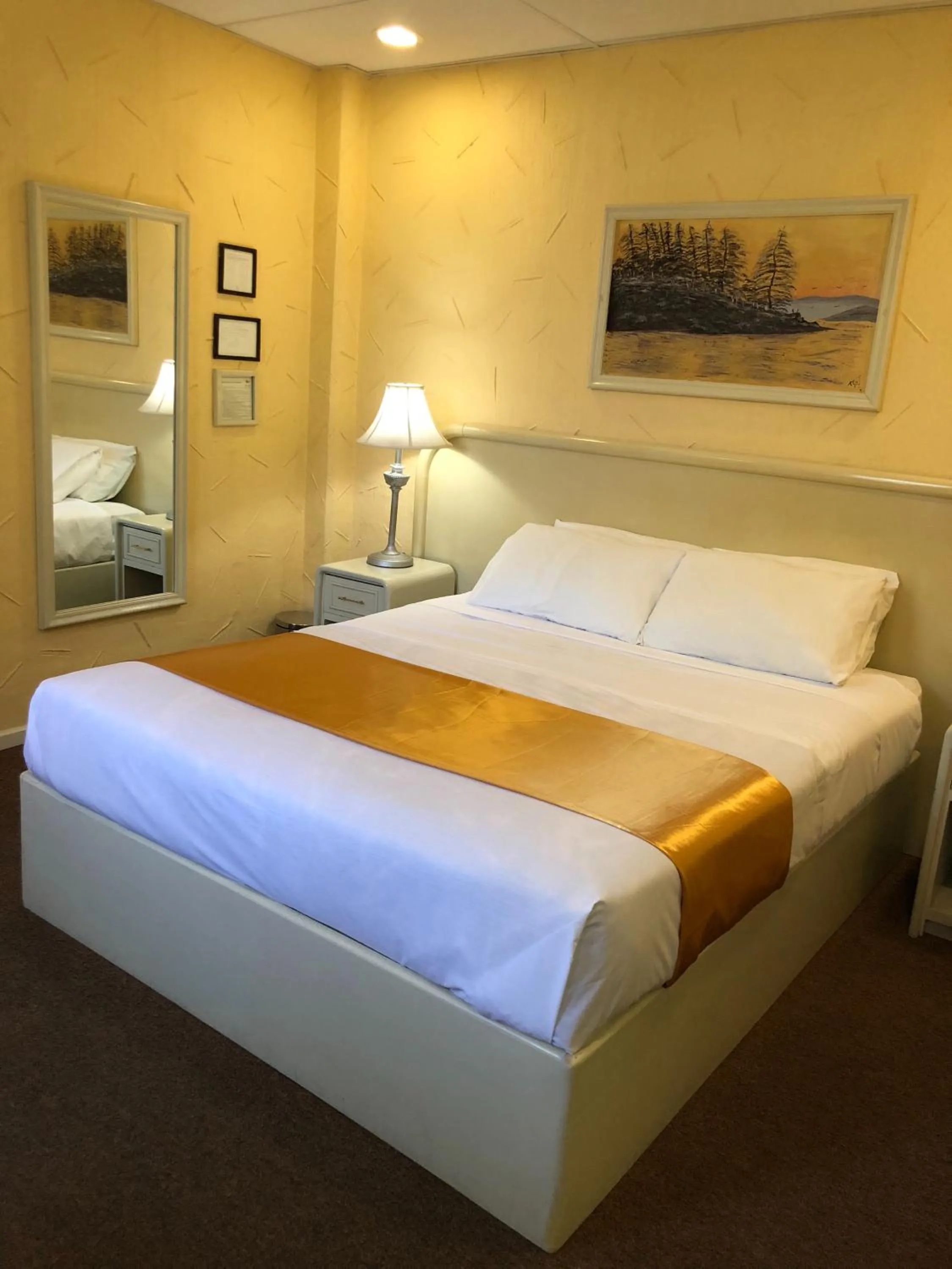 Photo of the whole room, Bed in Hotel Cuellar