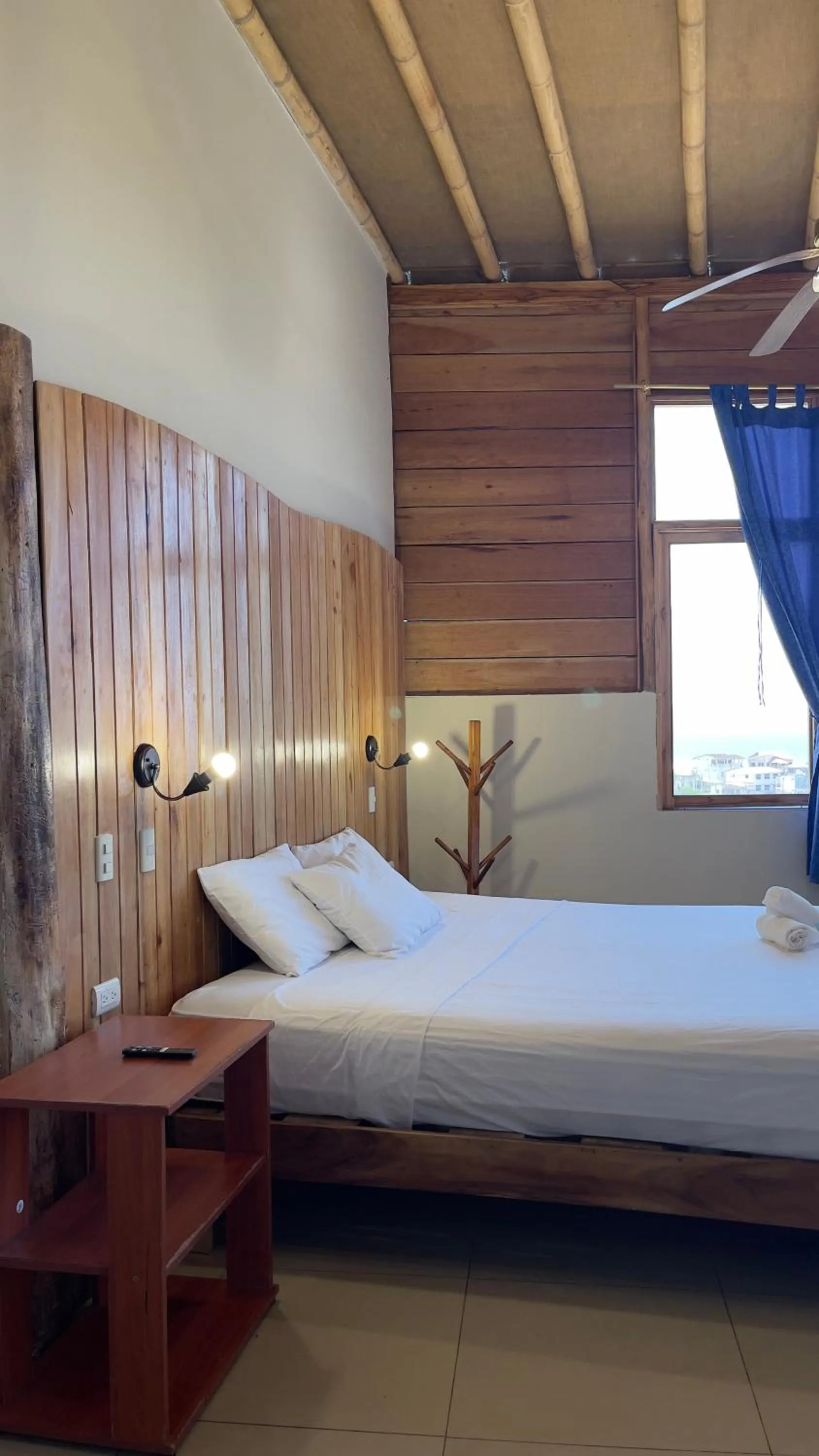 Spring, Bed in Punta Hills Montanita