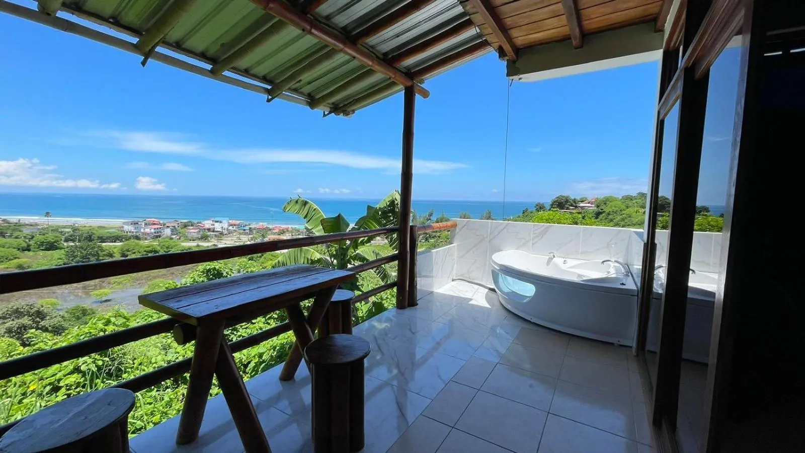 Patio in Punta Hills Montanita