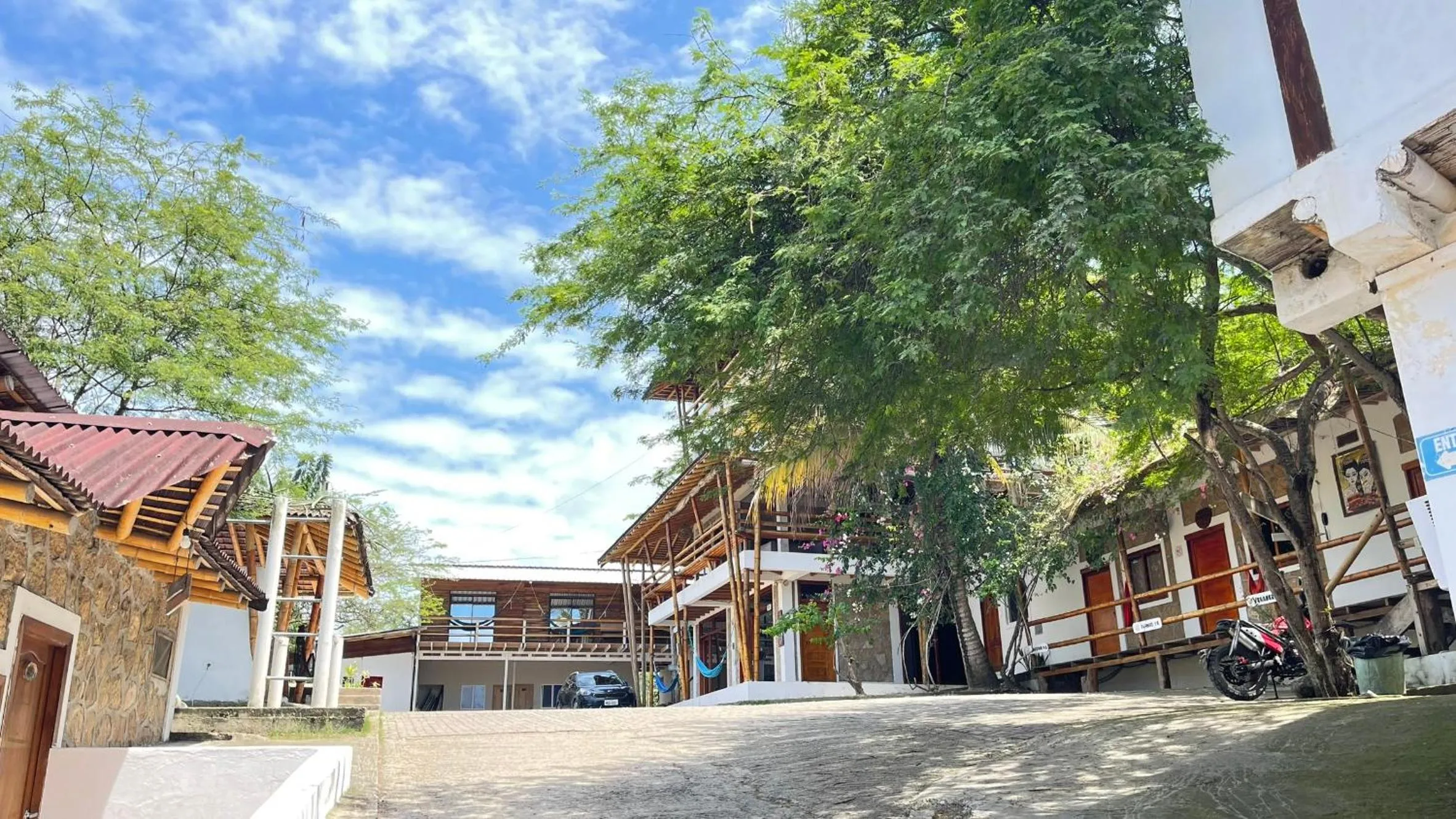 Property building in Punta Hills Montanita