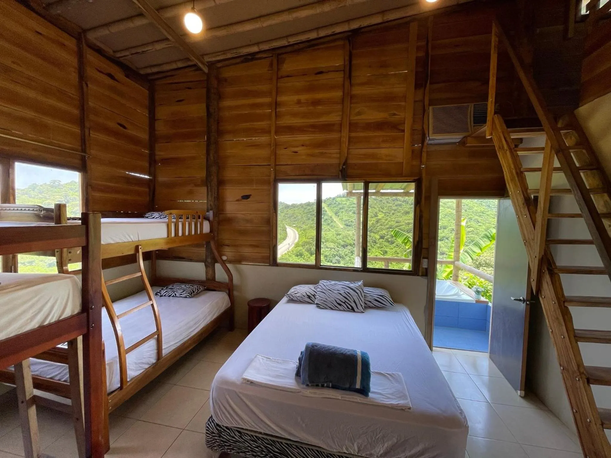 Bed in Punta Hills Montanita