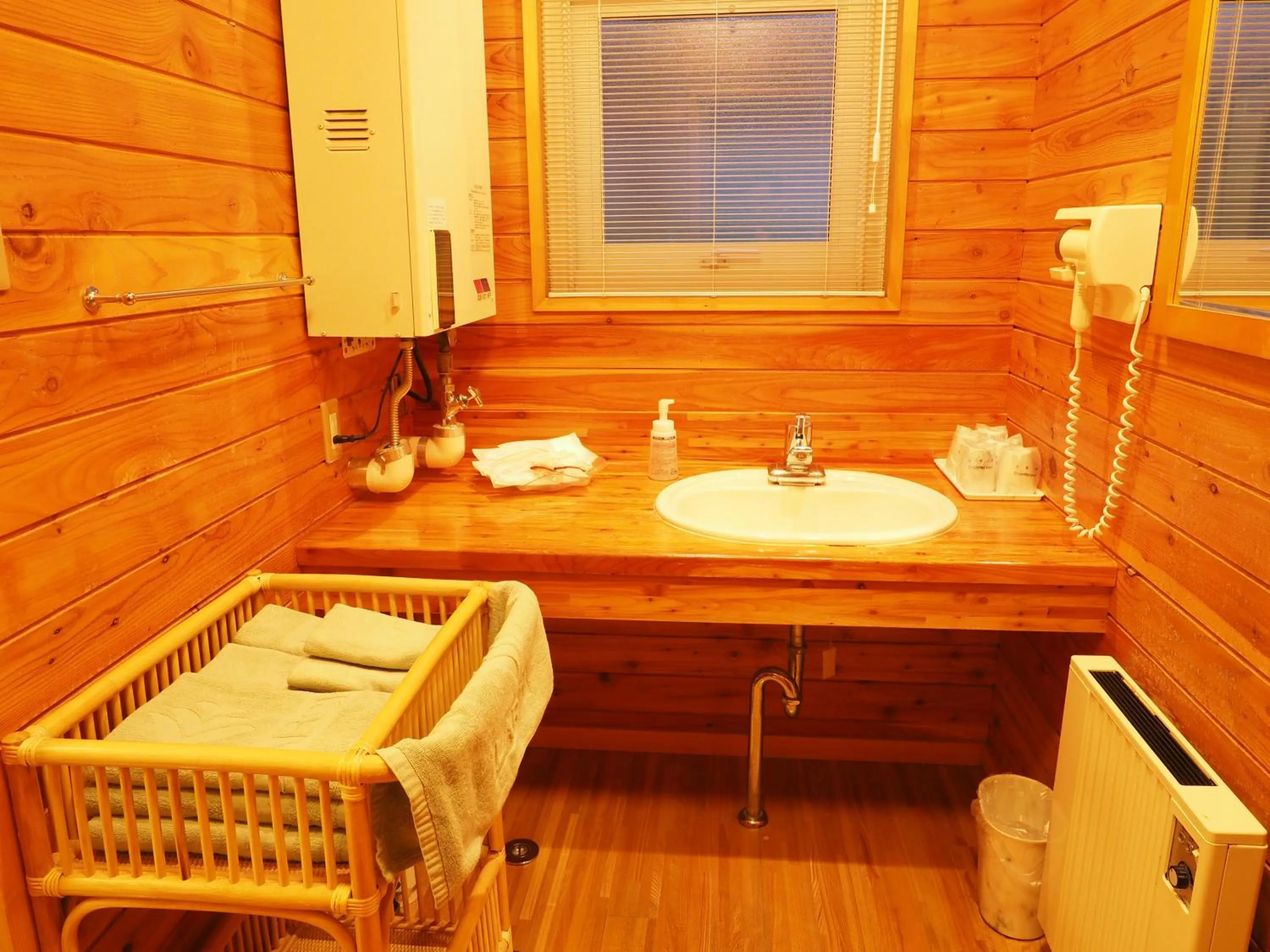 Bathroom in Log Hotel Larch Lake Kanayama