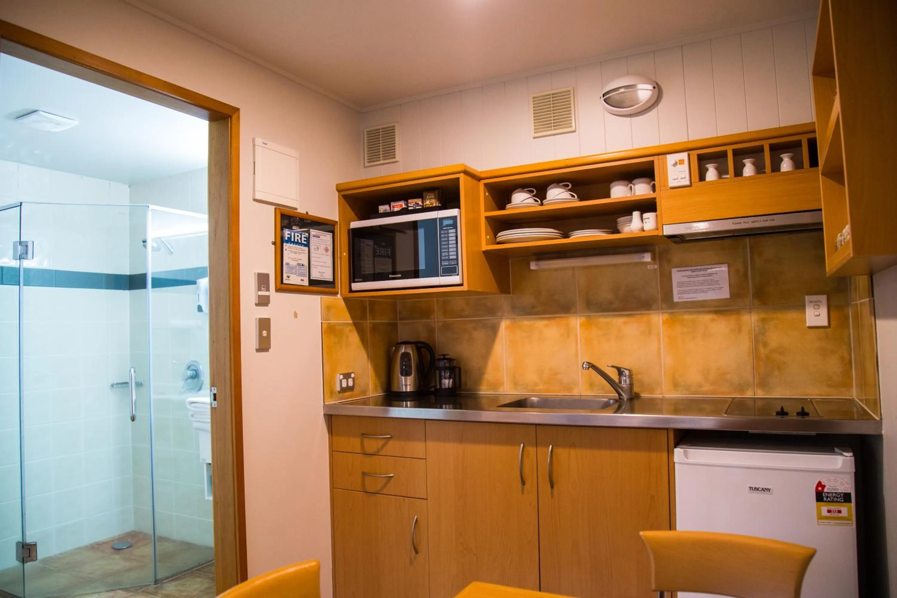 Kitchen or kitchenette in Hahei Beach Resort