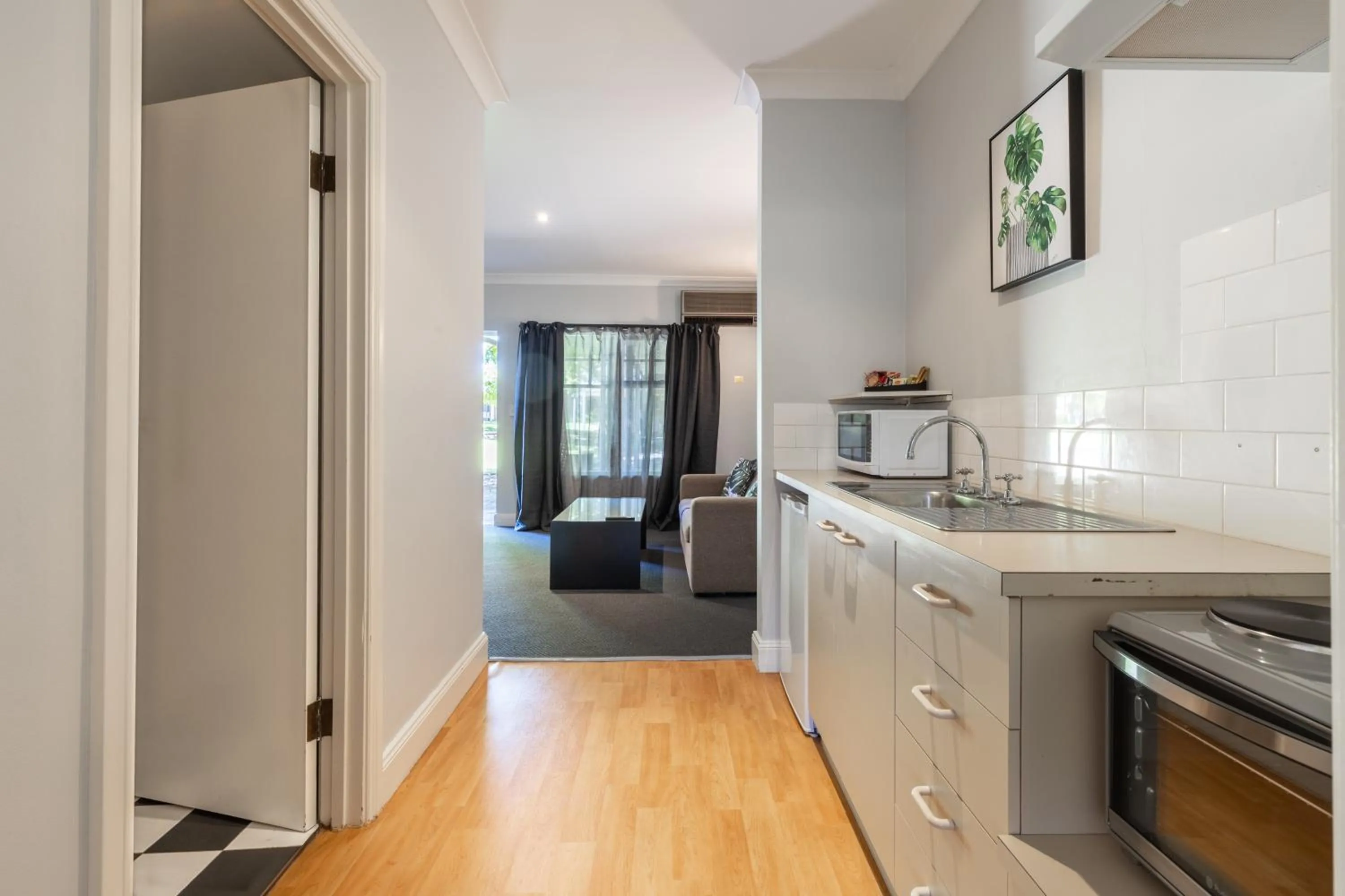 Kitchen or kitchenette in St Francis Winery