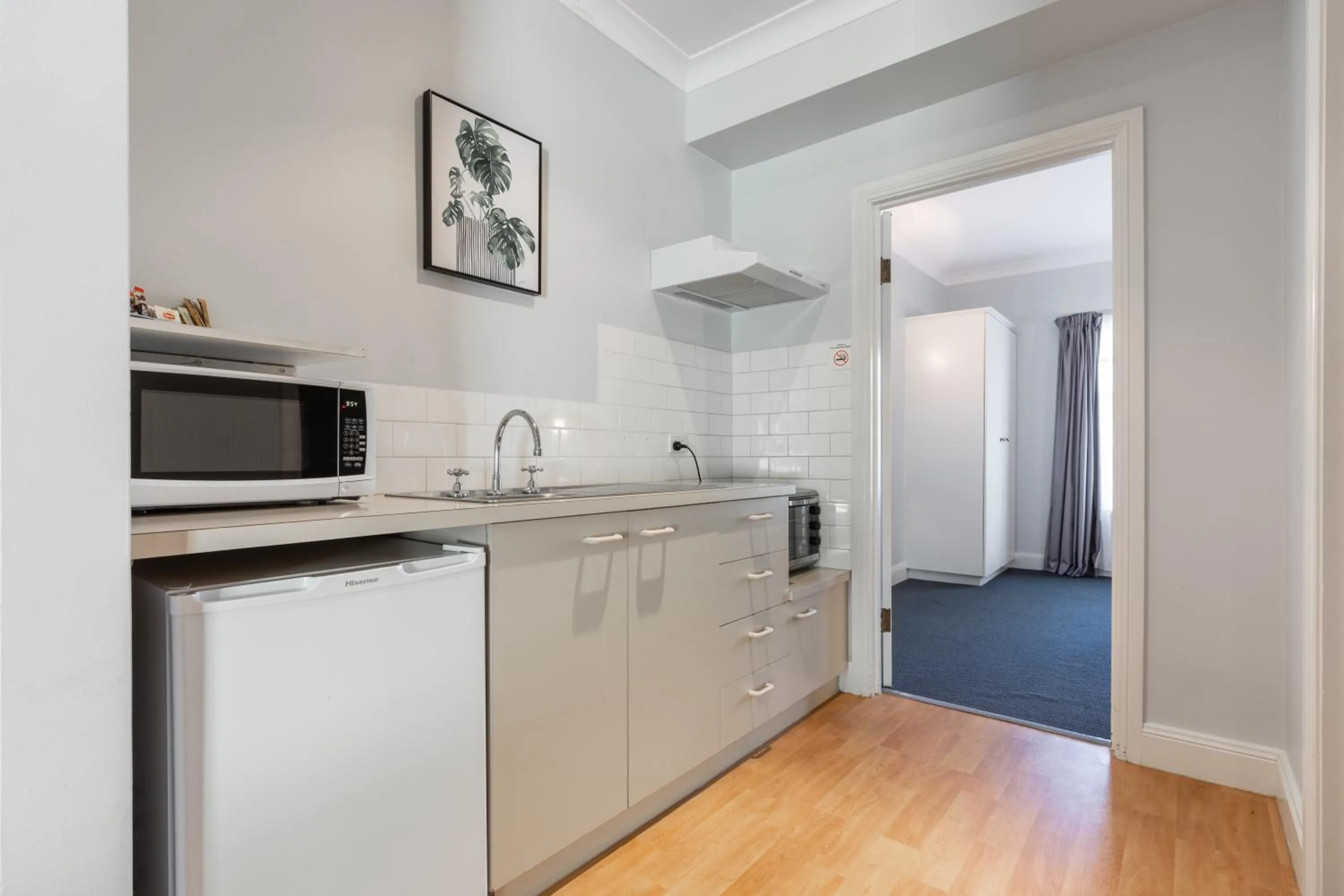 Kitchen or kitchenette in St Francis Winery