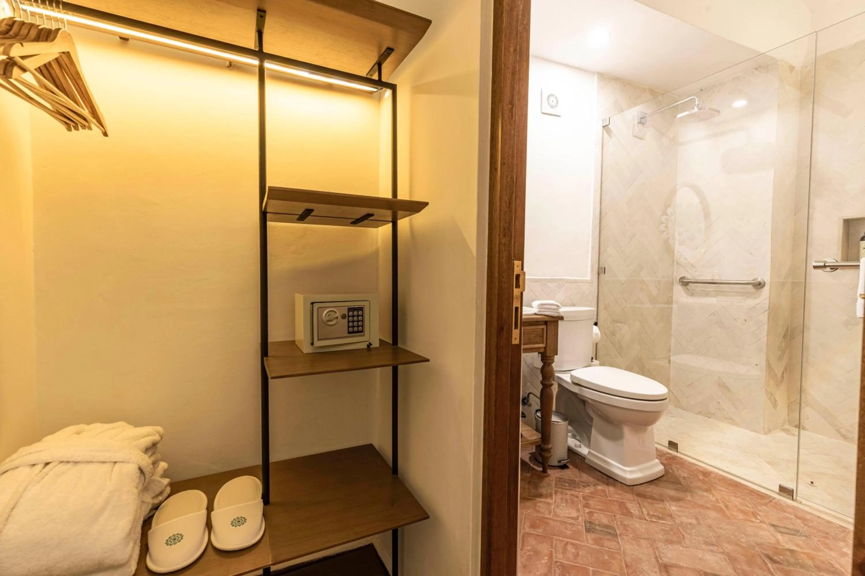 Bathroom in Casa Clara by Ananay Hotels