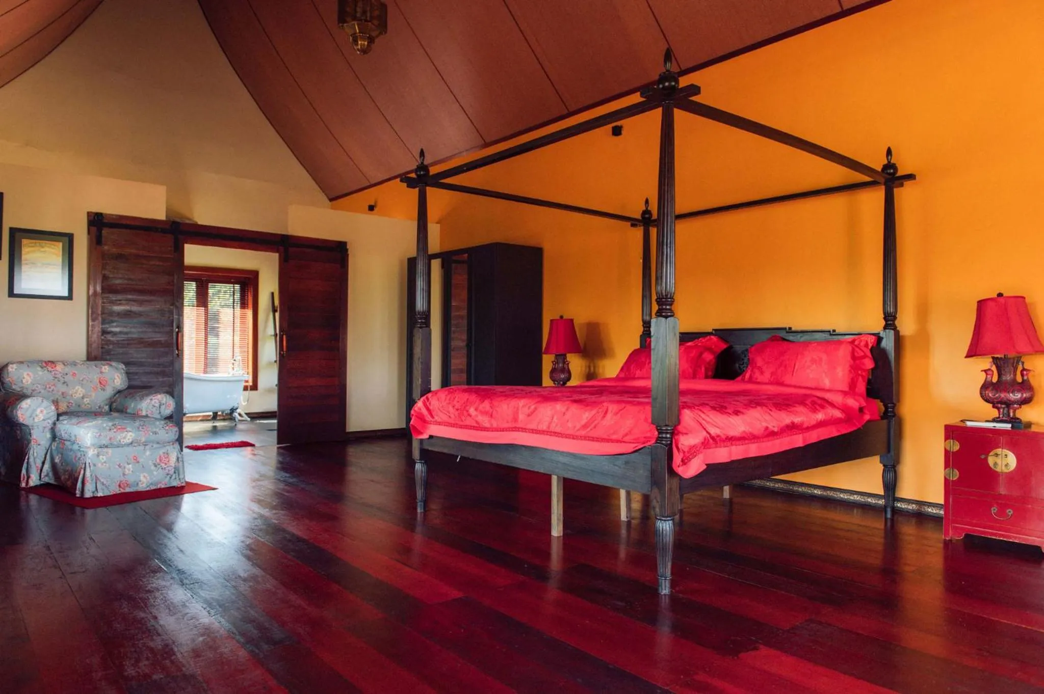 Bed in Nakara Villas & Glamping Udon Thani
