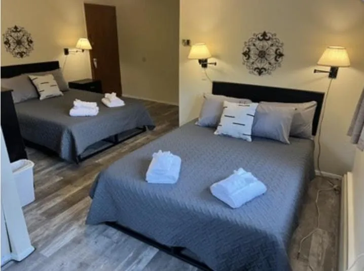 Bed in Colton Point Motel