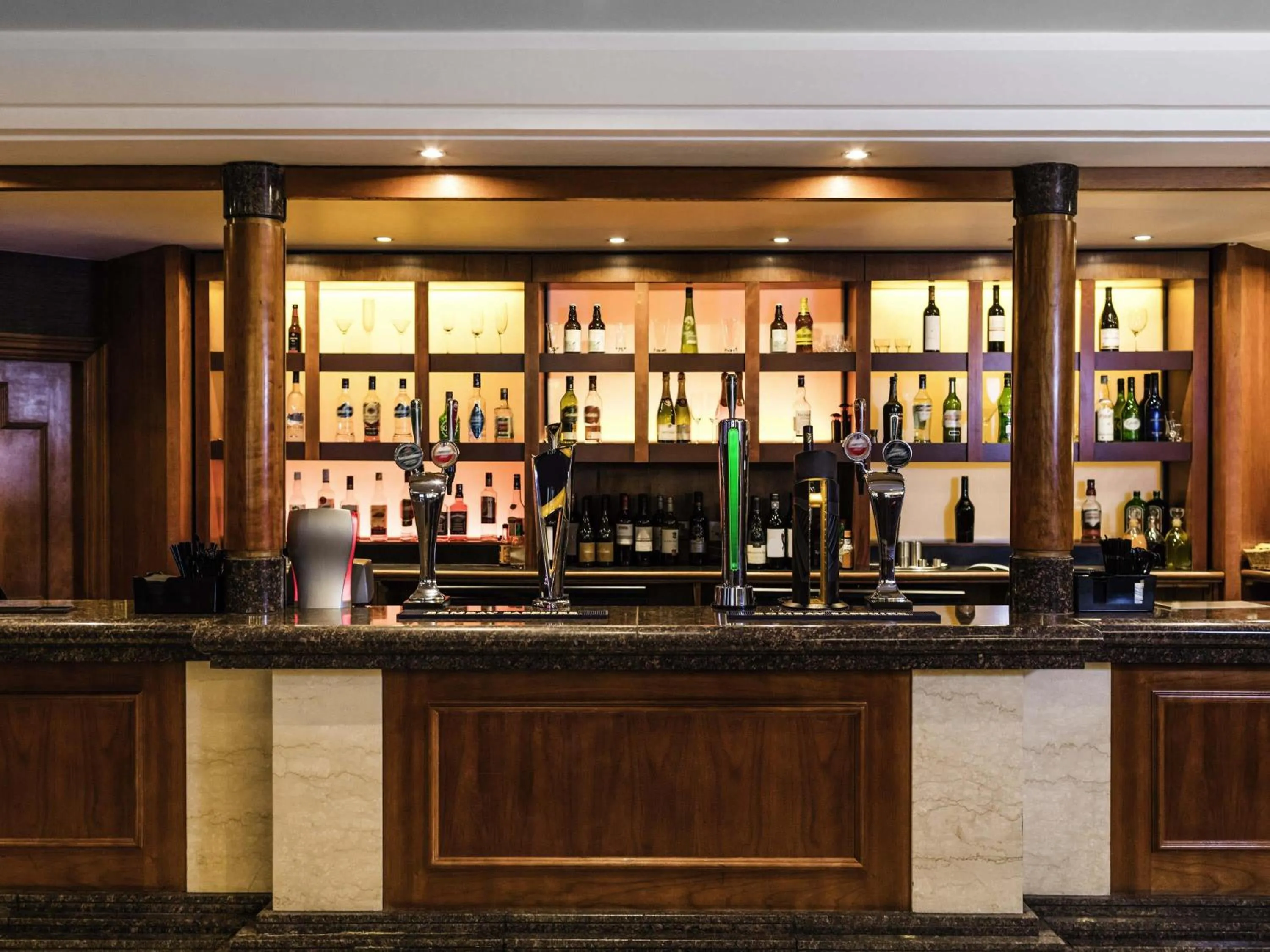 Restaurant/places to eat in Mercure Daventry Court Hotel