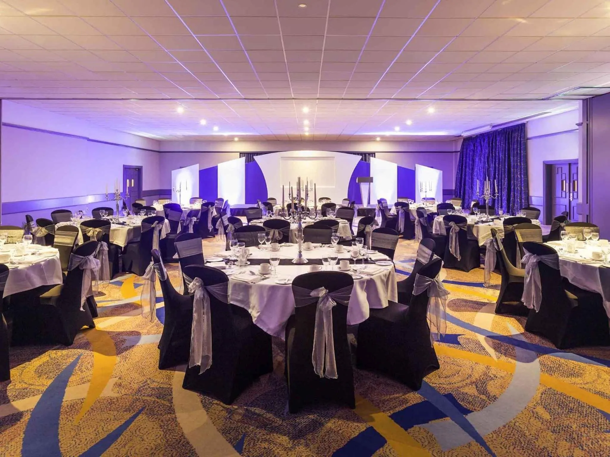 Meeting/conference room in Mercure Daventry Court Hotel