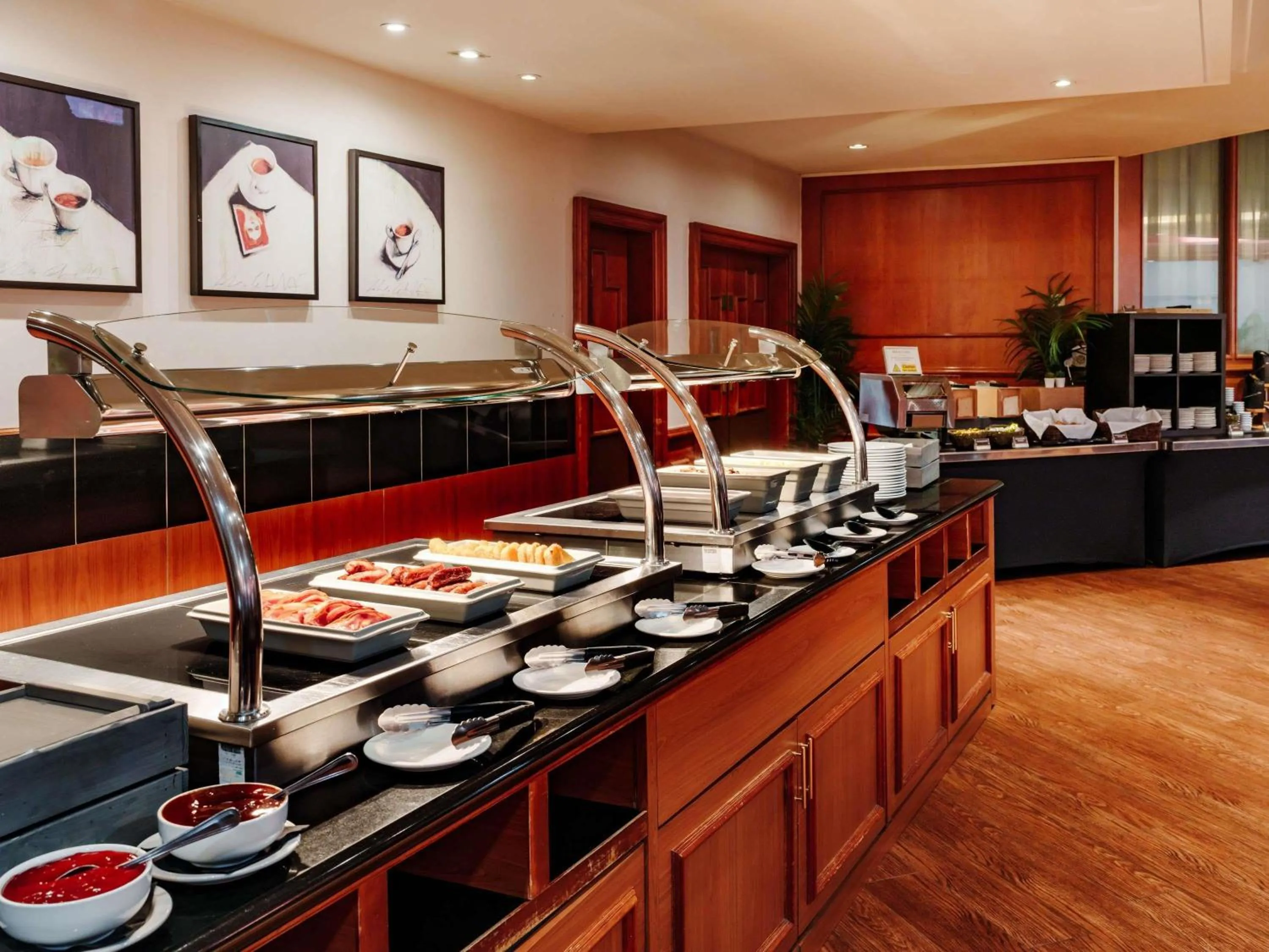 Breakfast in Mercure Daventry Court Hotel