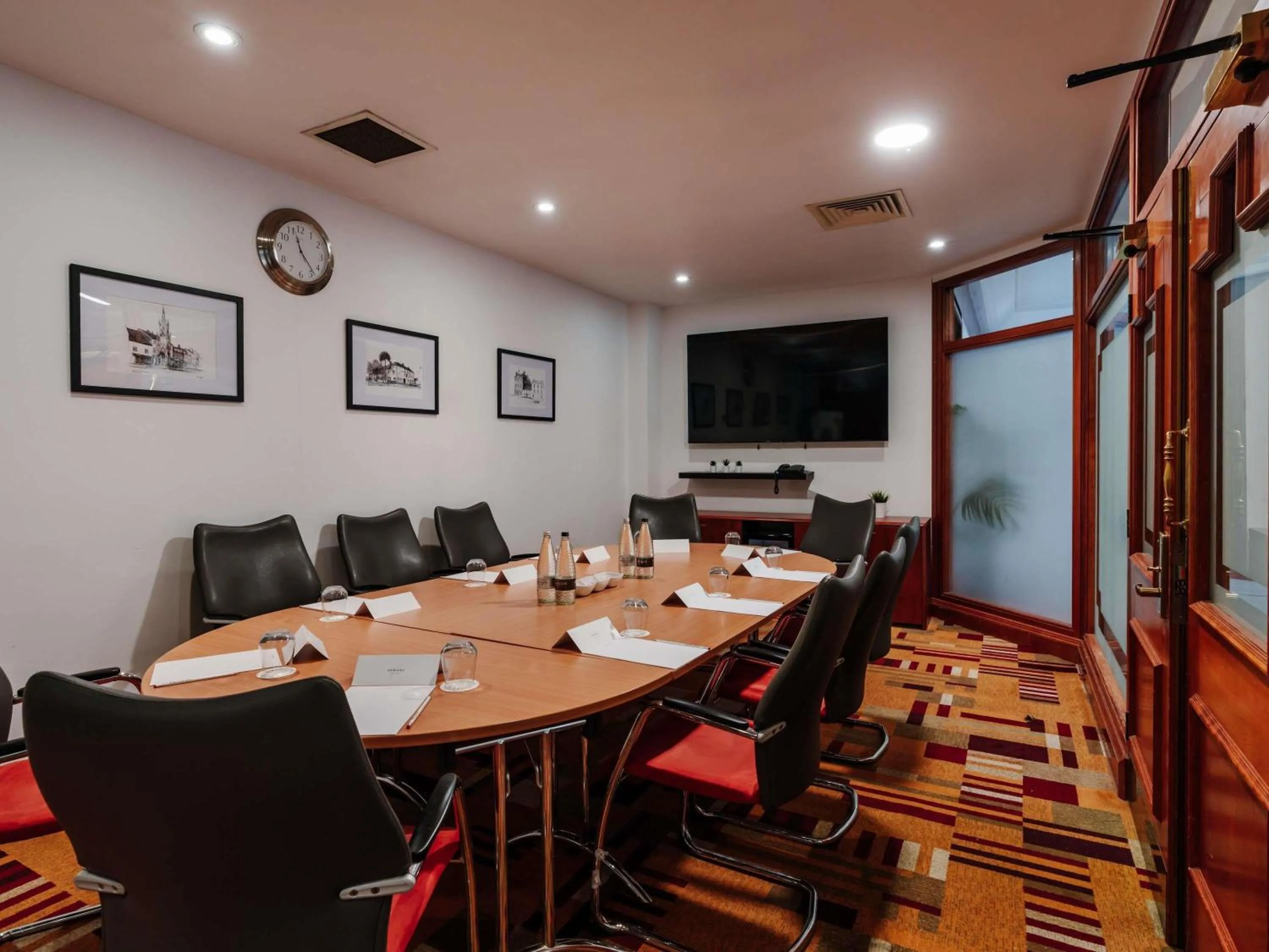 Meeting/conference room in Mercure Daventry Court Hotel