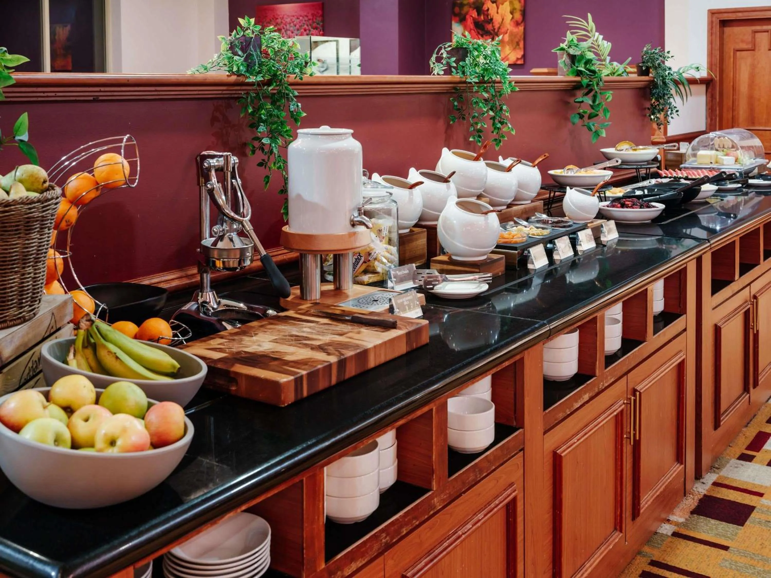 Breakfast in Mercure Daventry Court Hotel