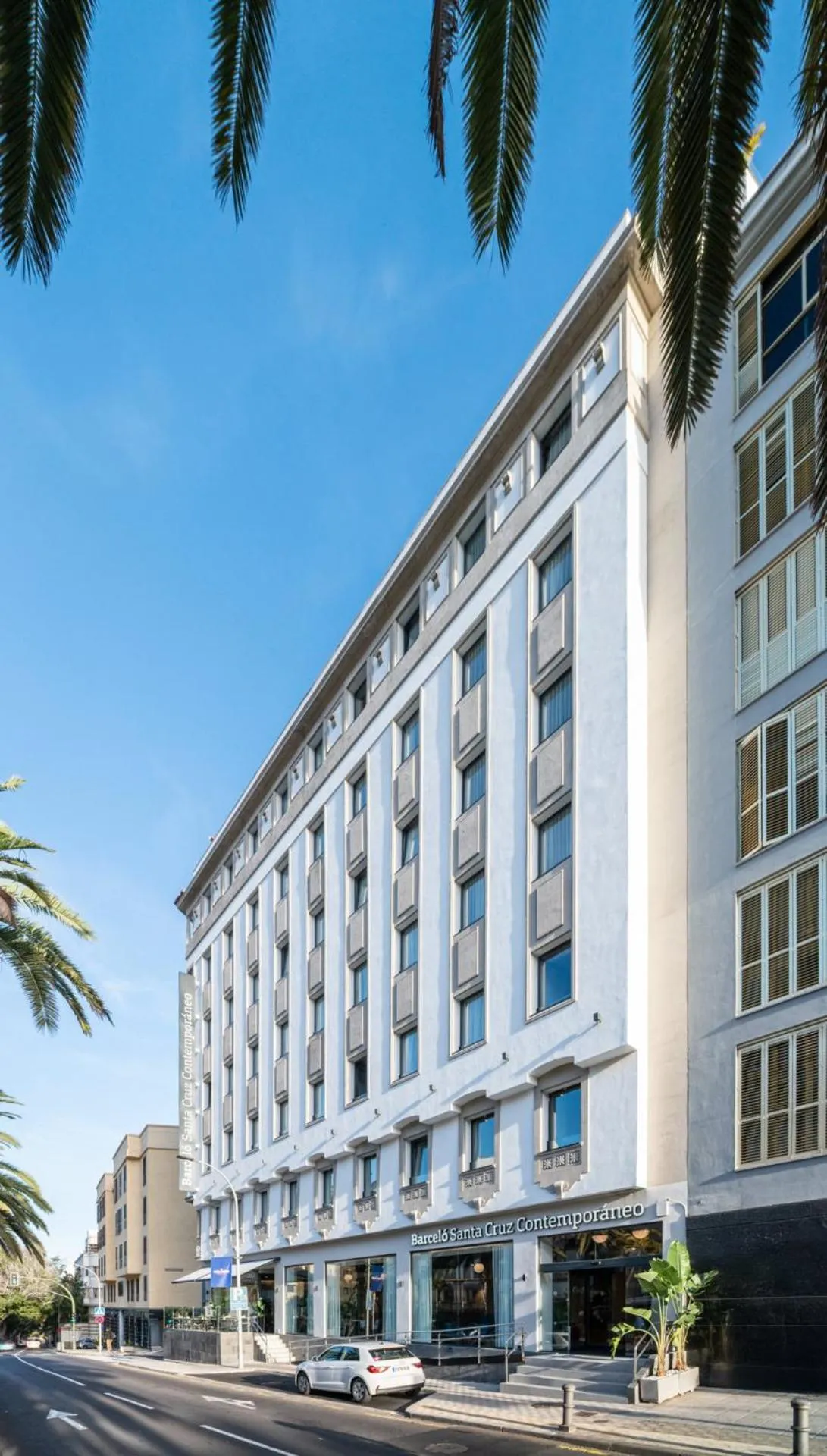 Facade/entrance in Barceló Santa Cruz Contemporáneo