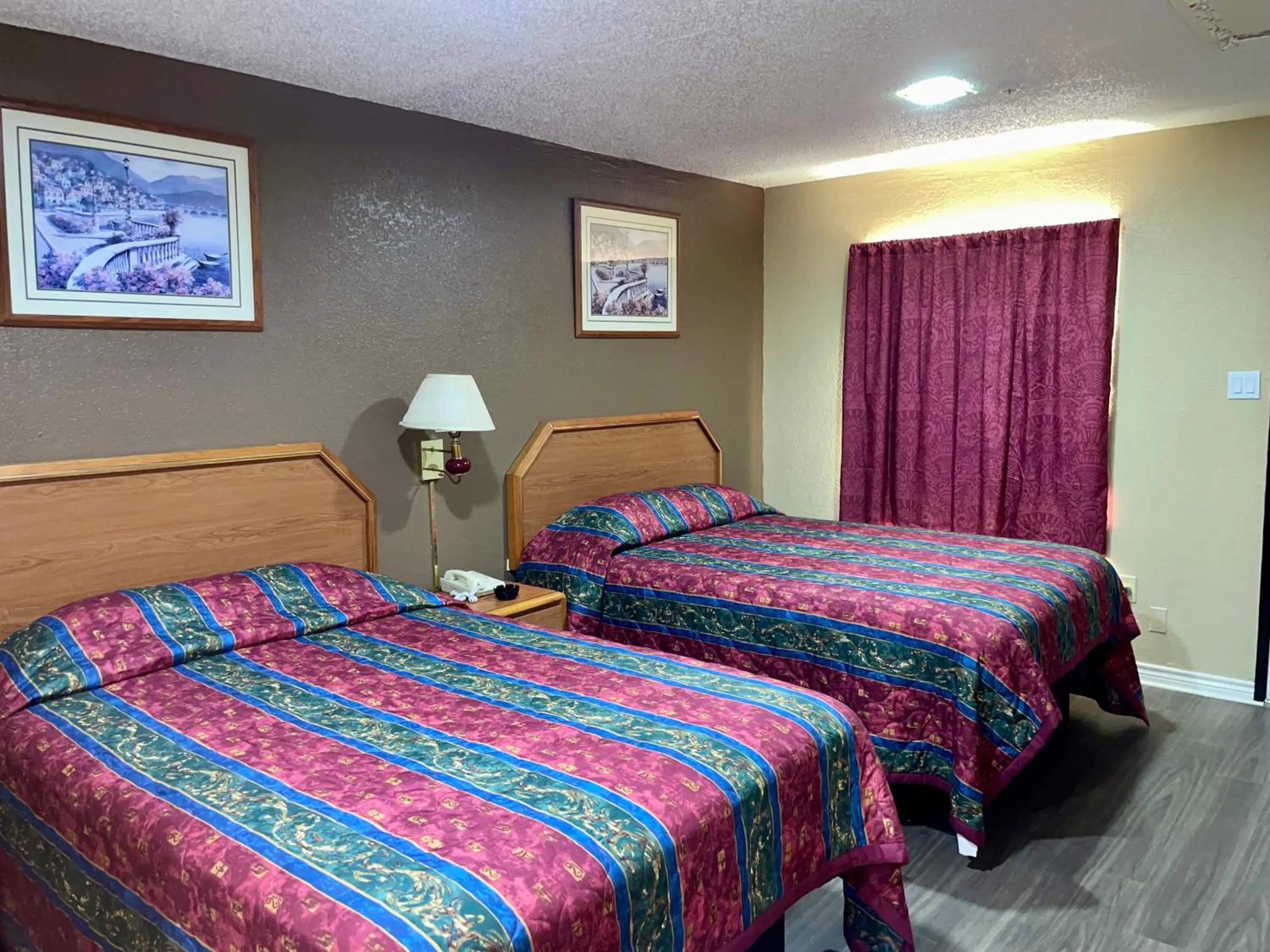 Bed in Ankur Inn Motel