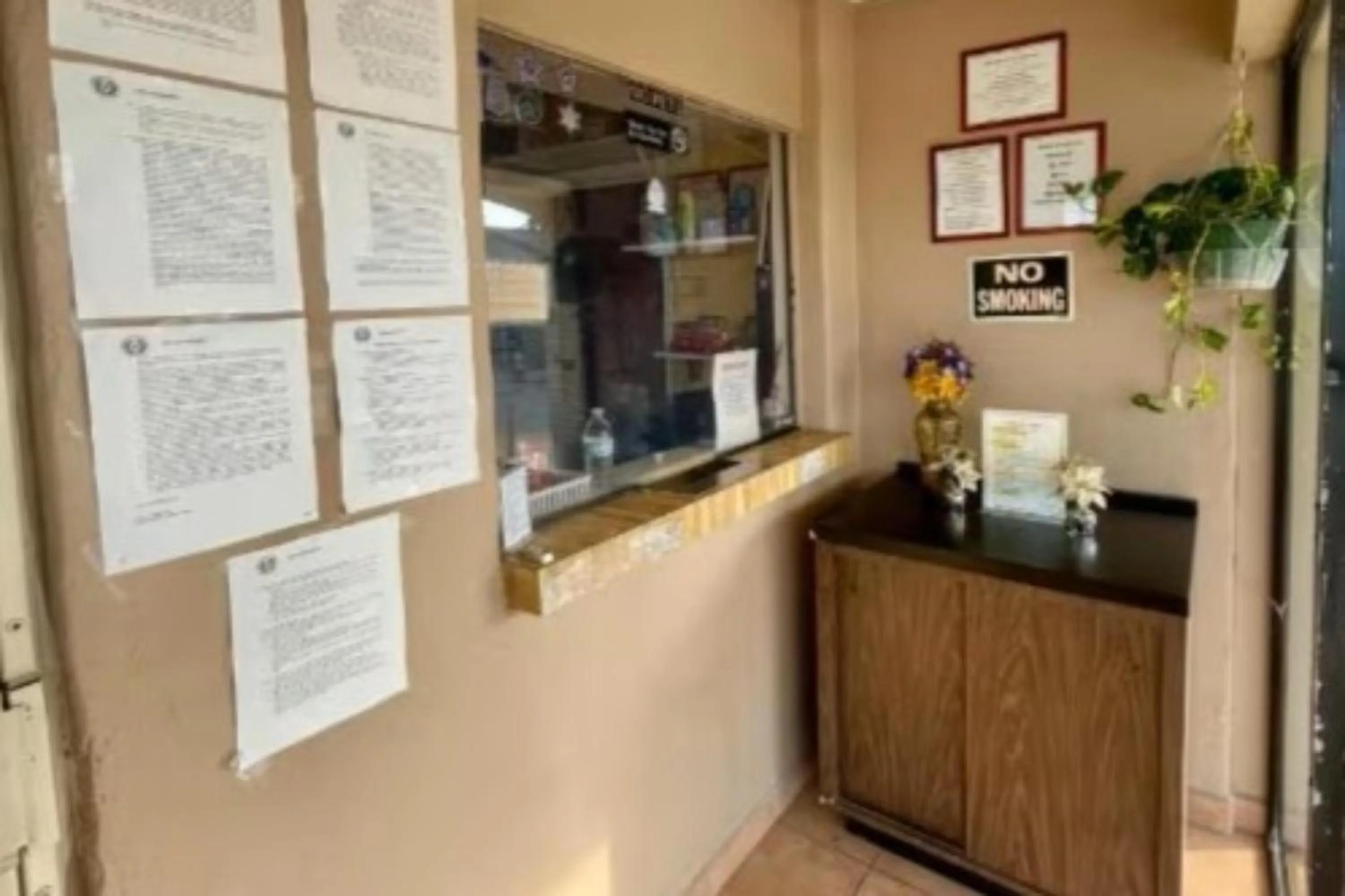 Lobby or reception in Golden Inn Dallas by Hotel O