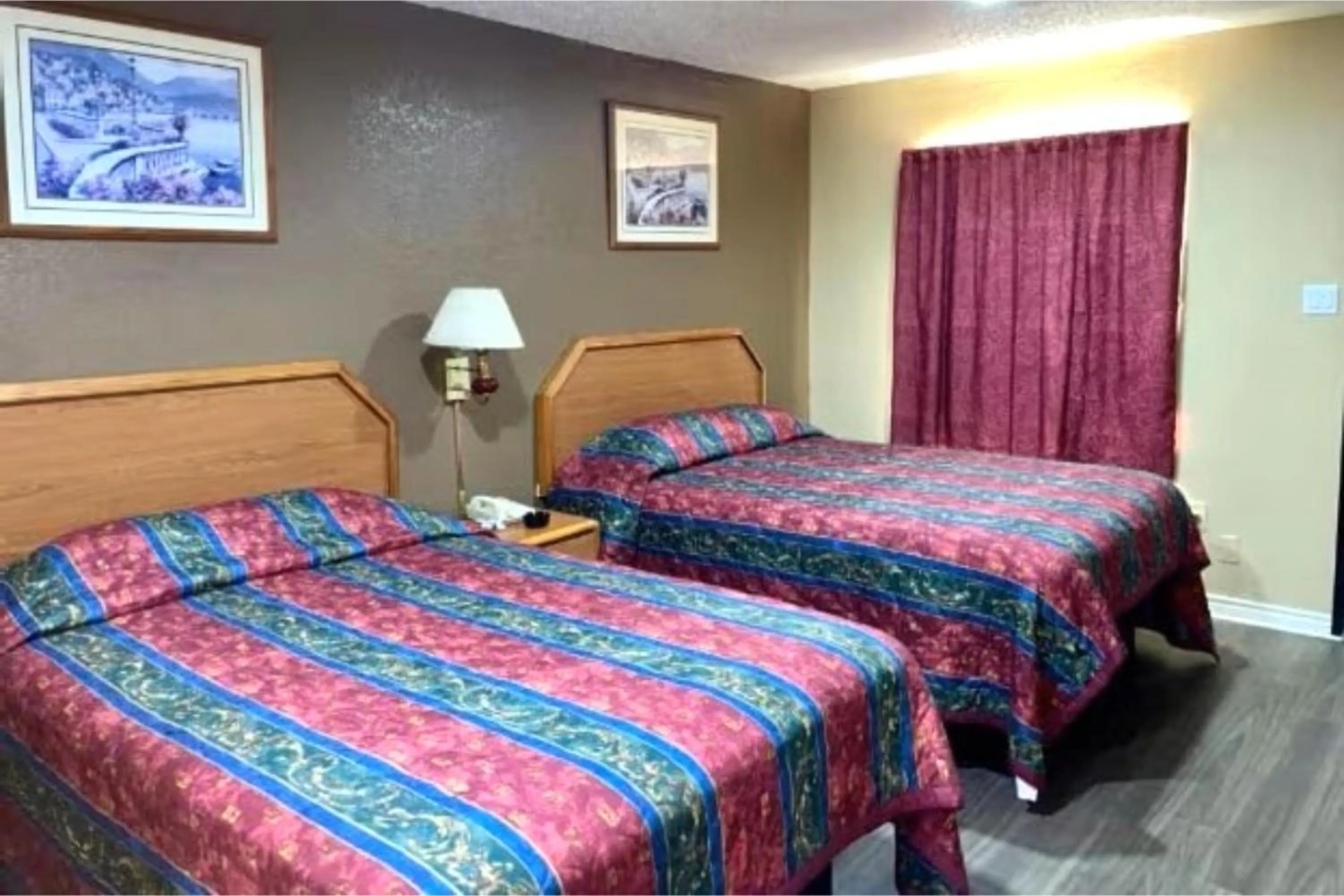 Bedroom, Bed in Golden Inn Dallas by Hotel O