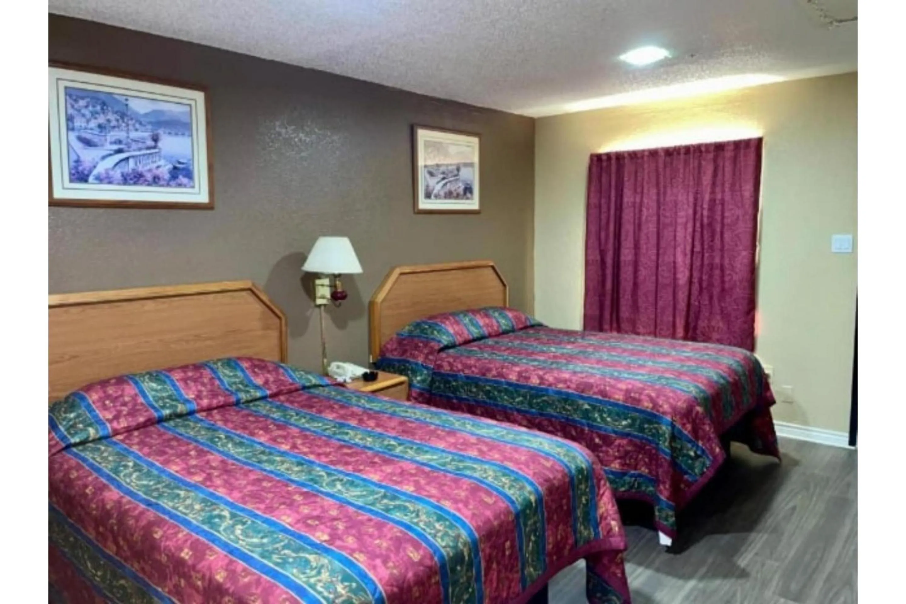 Bedroom, Bed in Golden Inn Dallas by Hotel O