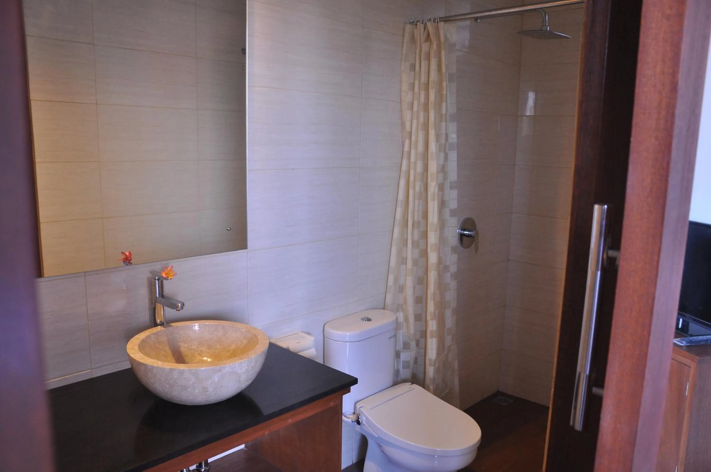 Bathroom in Ngetis Home Stay