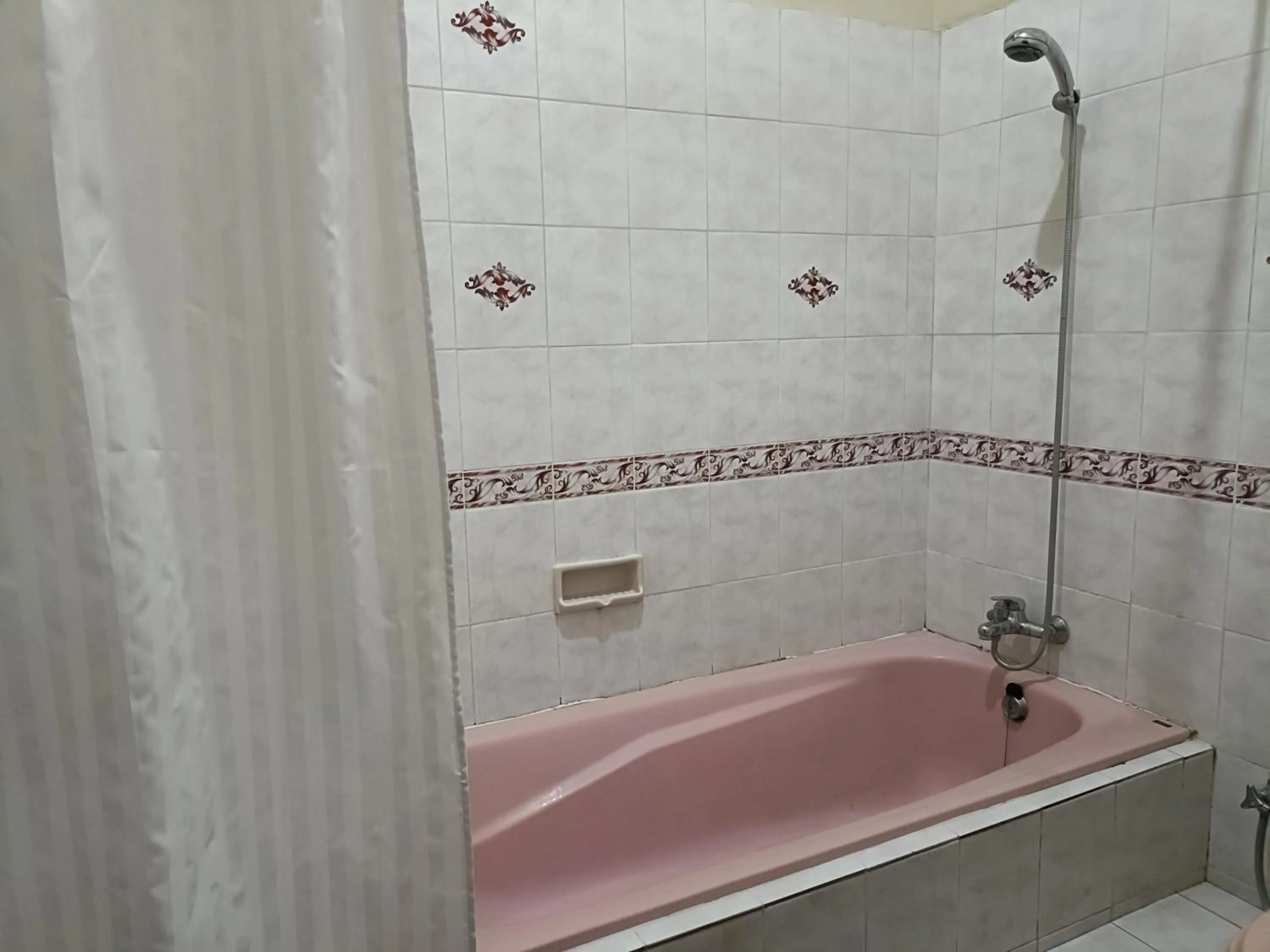 Bathroom in Ngetis Home Stay