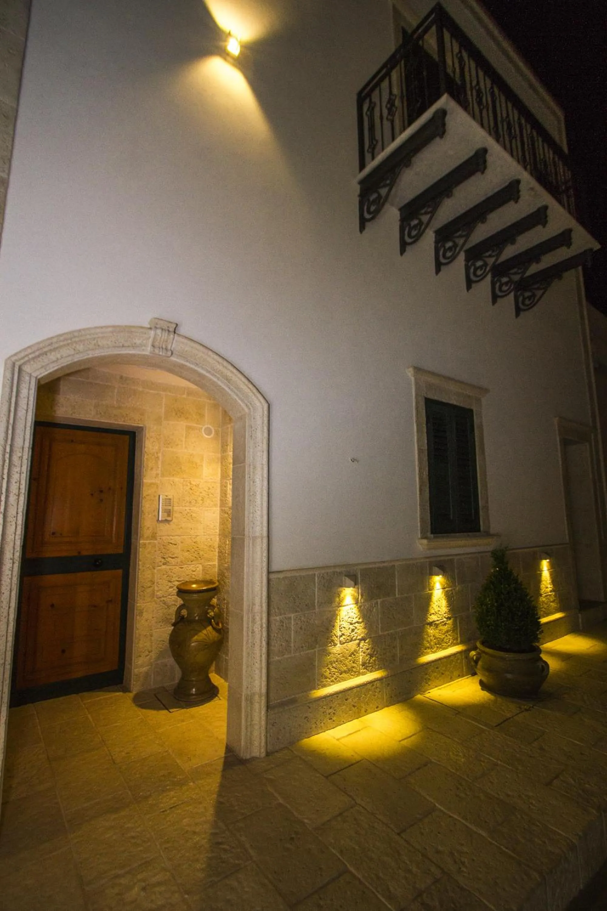 Facade/entrance in Vicolo del Porto