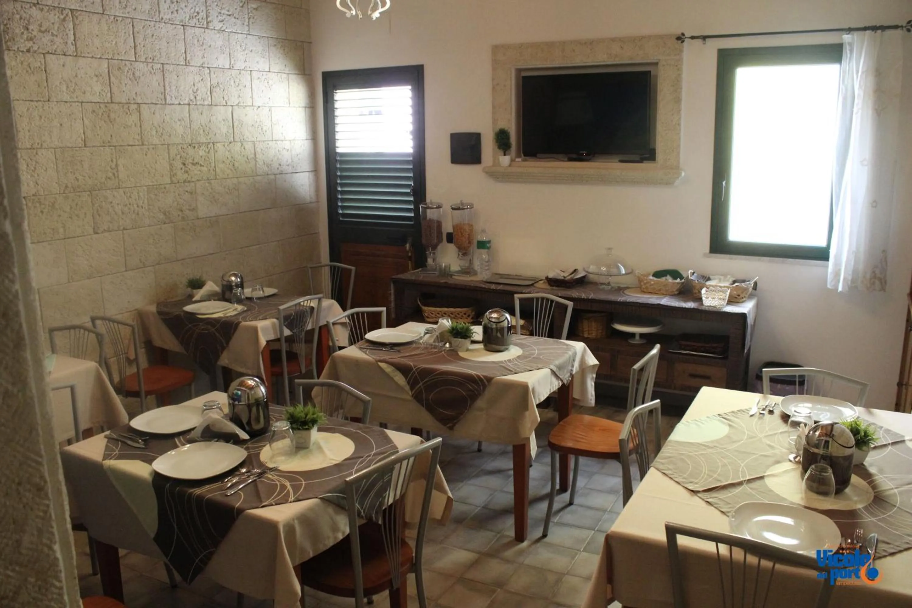 Breakfast in Vicolo del Porto