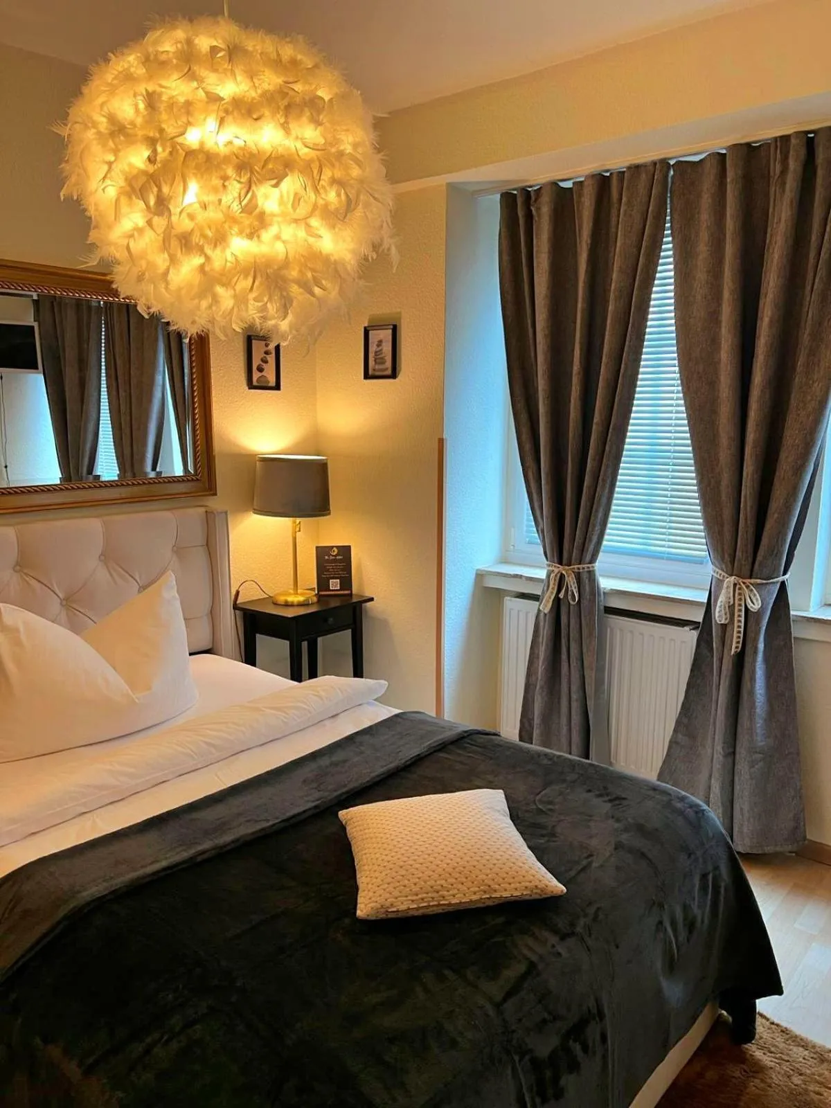 Photo of the whole room, Bed in The Soho Altstadt Relais