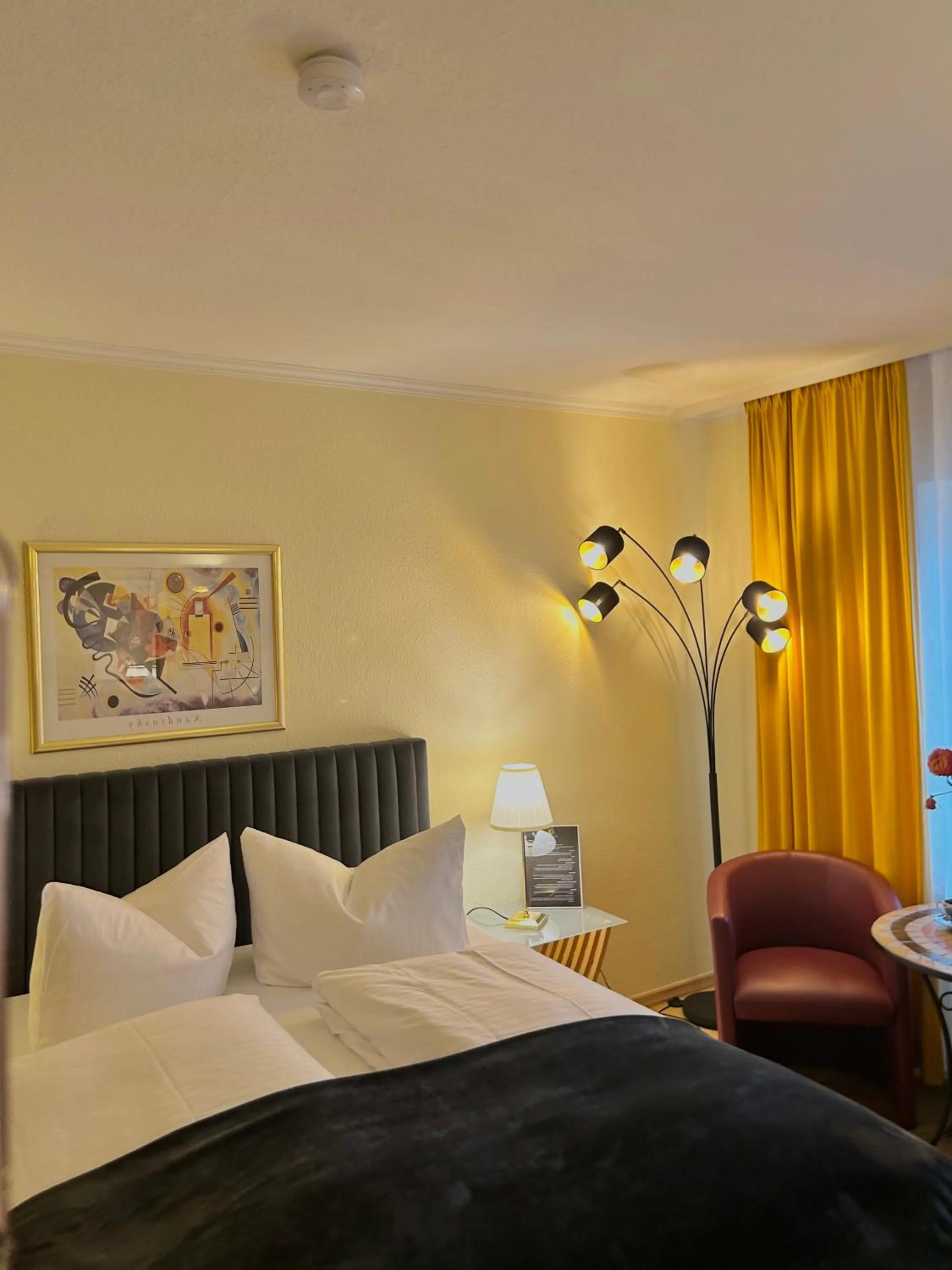 Bed in The Soho Altstadt Relais