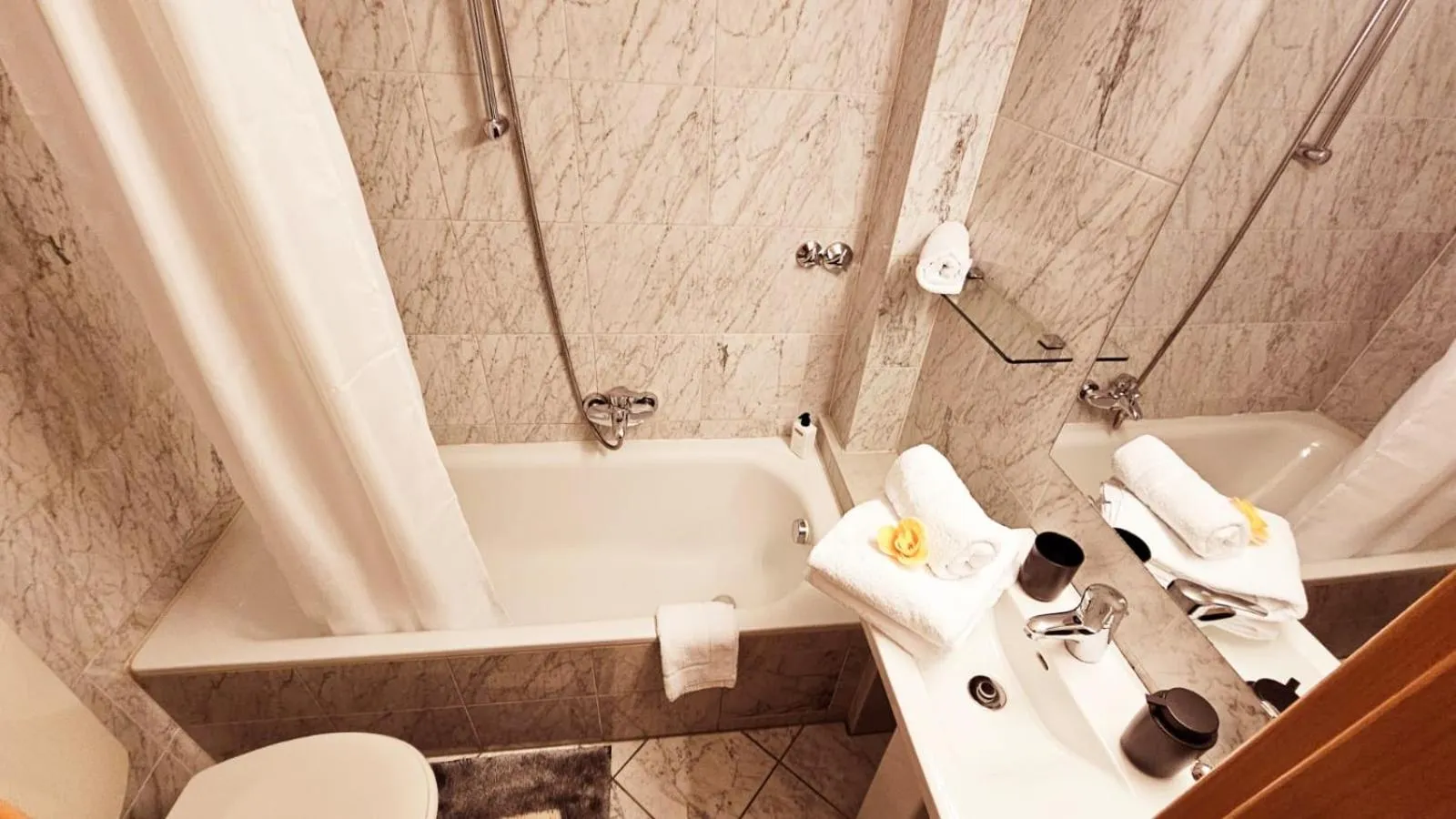 Bathroom in The Soho Altstadt Relais