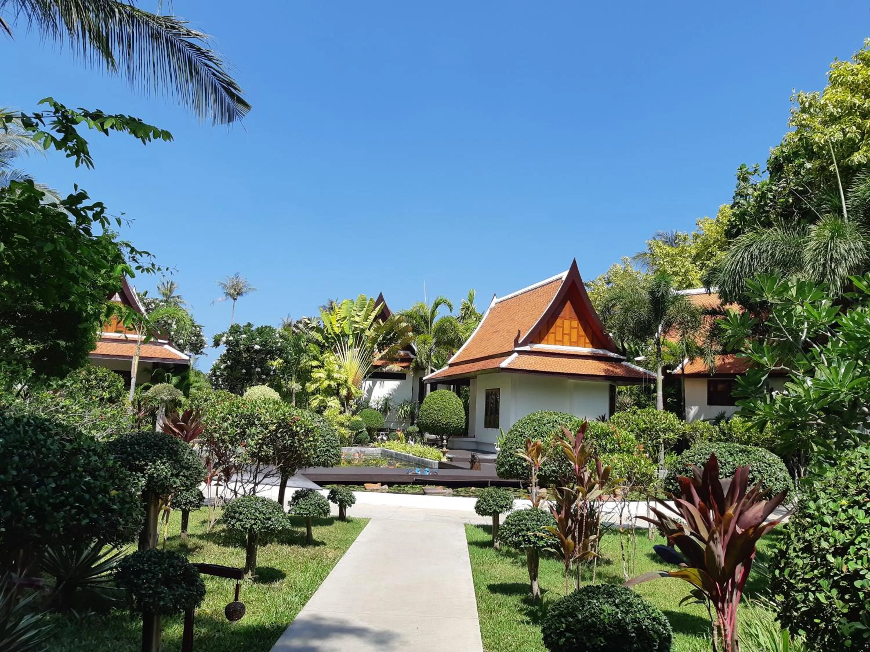 Garden in Baan Thai Lanta Resort