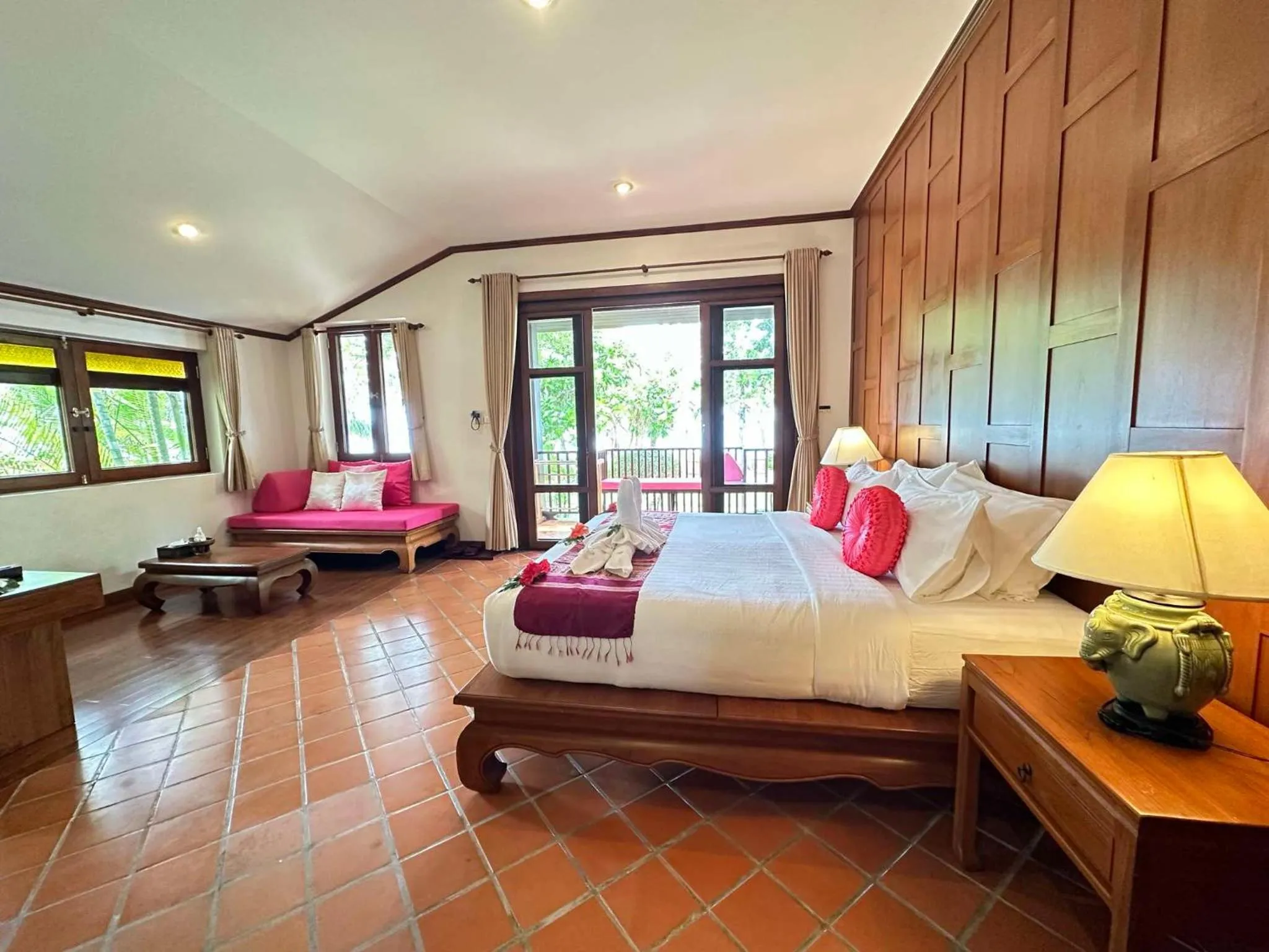 Bedroom, Bed in Baan Thai Lanta Resort