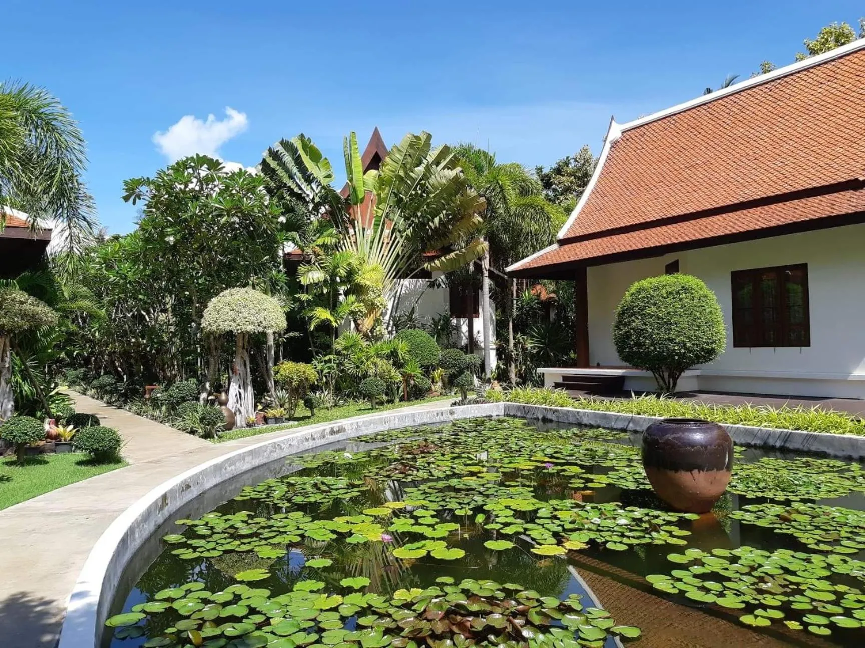 Garden in Baan Thai Lanta Resort