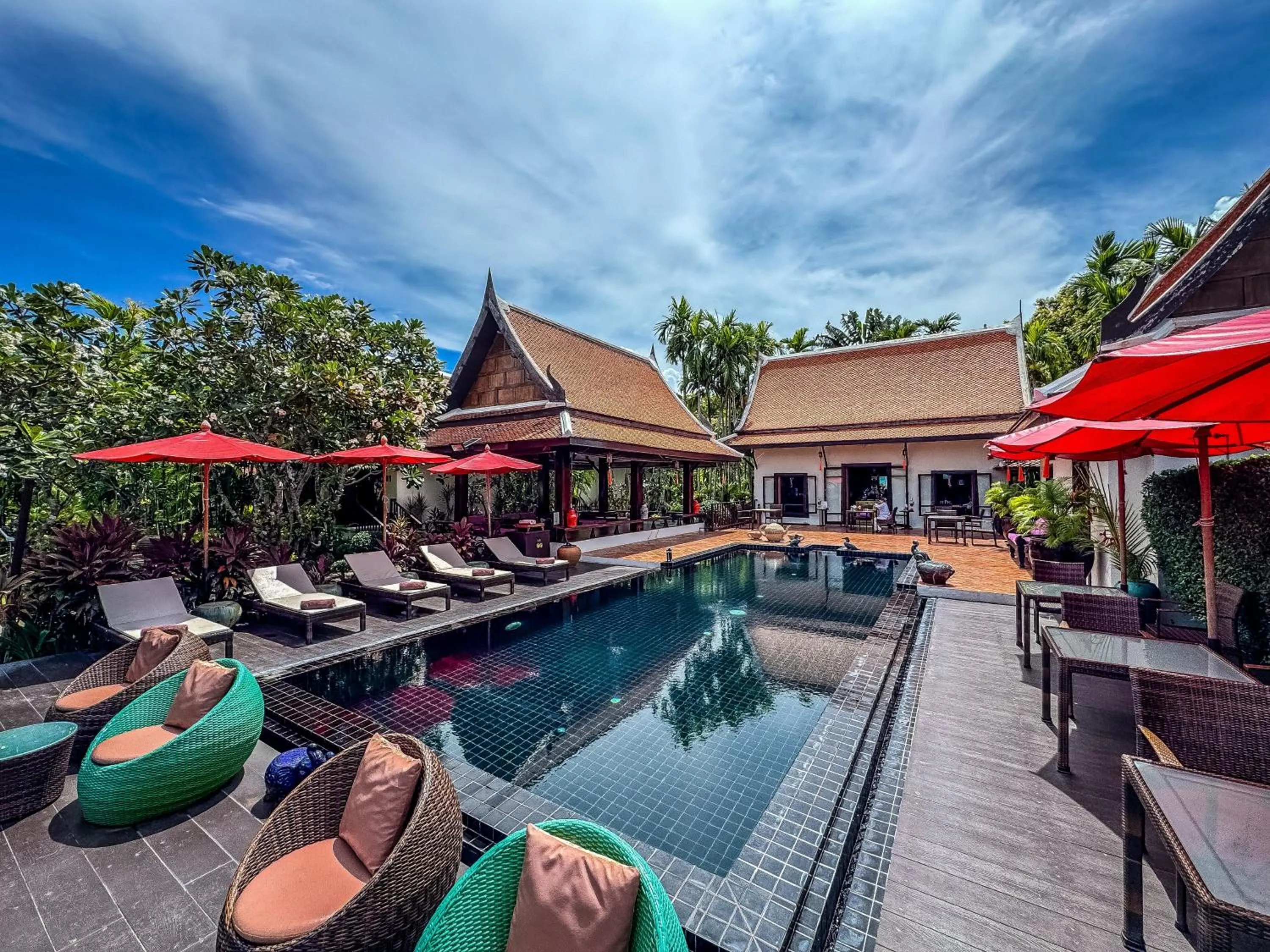 Swimming pool in Baan Thai Lanta Resort