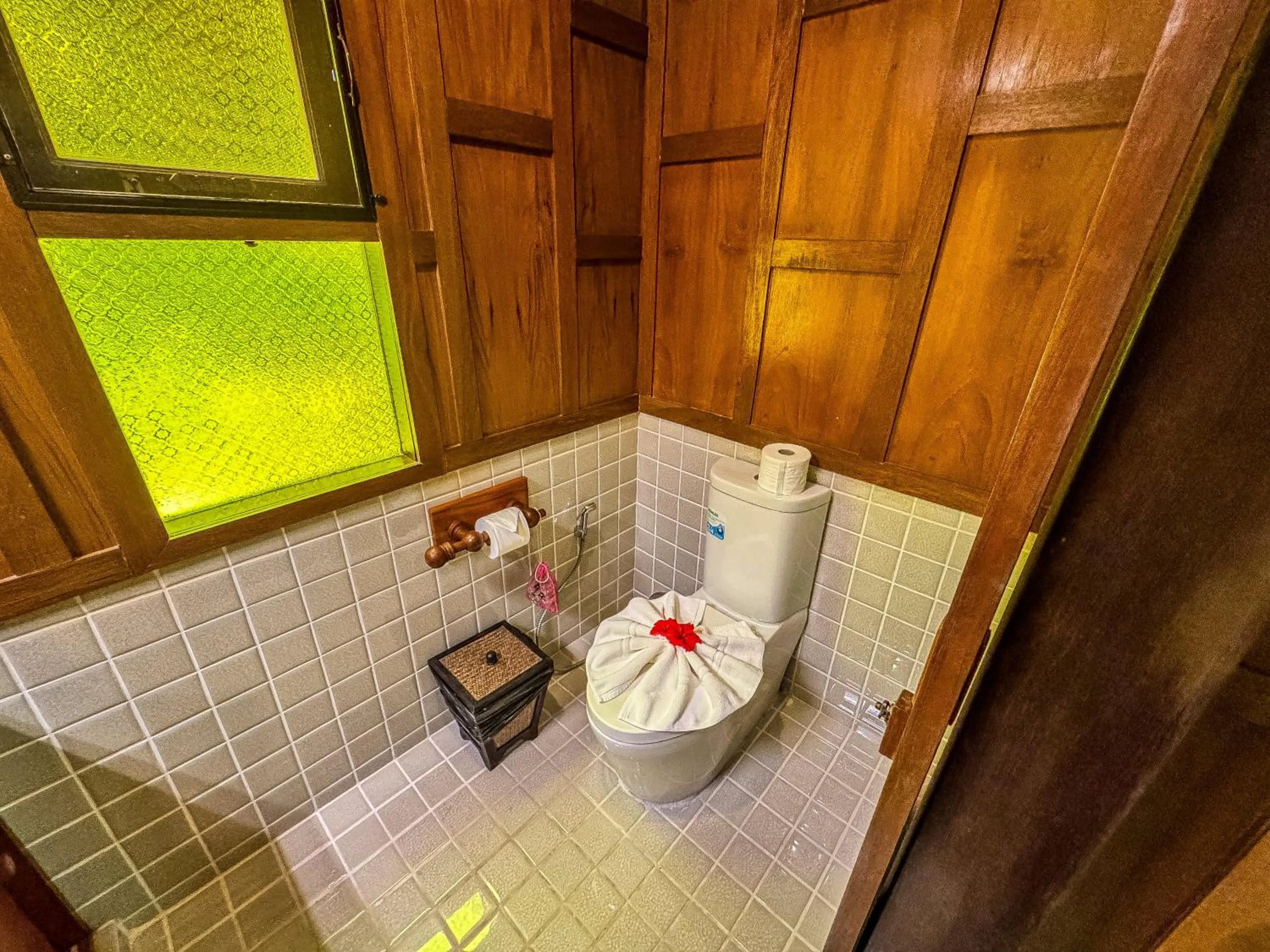 Toilet in Baan Thai Lanta Resort