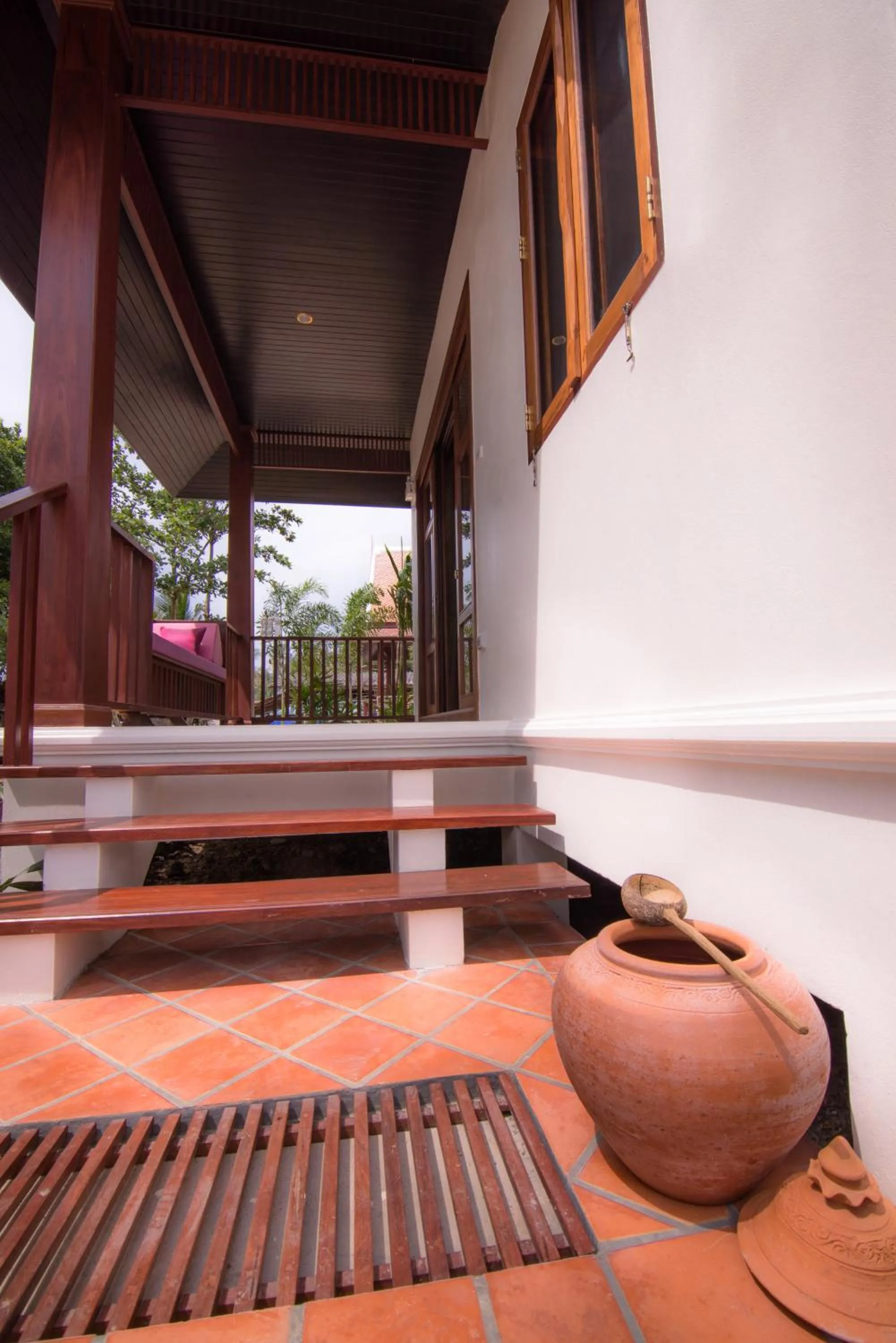 Facade/entrance in Baan Thai Lanta Resort