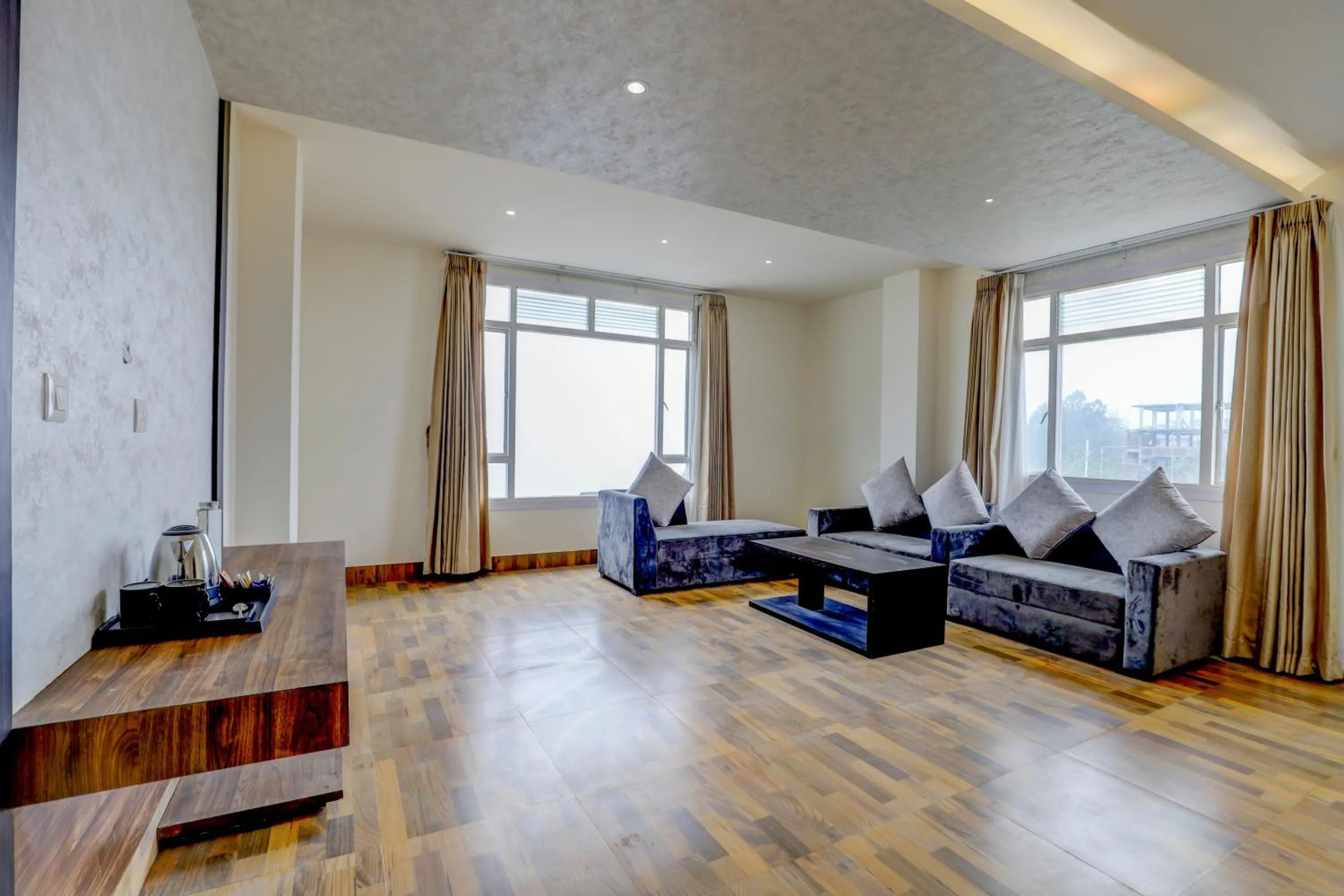 TV and multimedia in Banari Regency by Summit