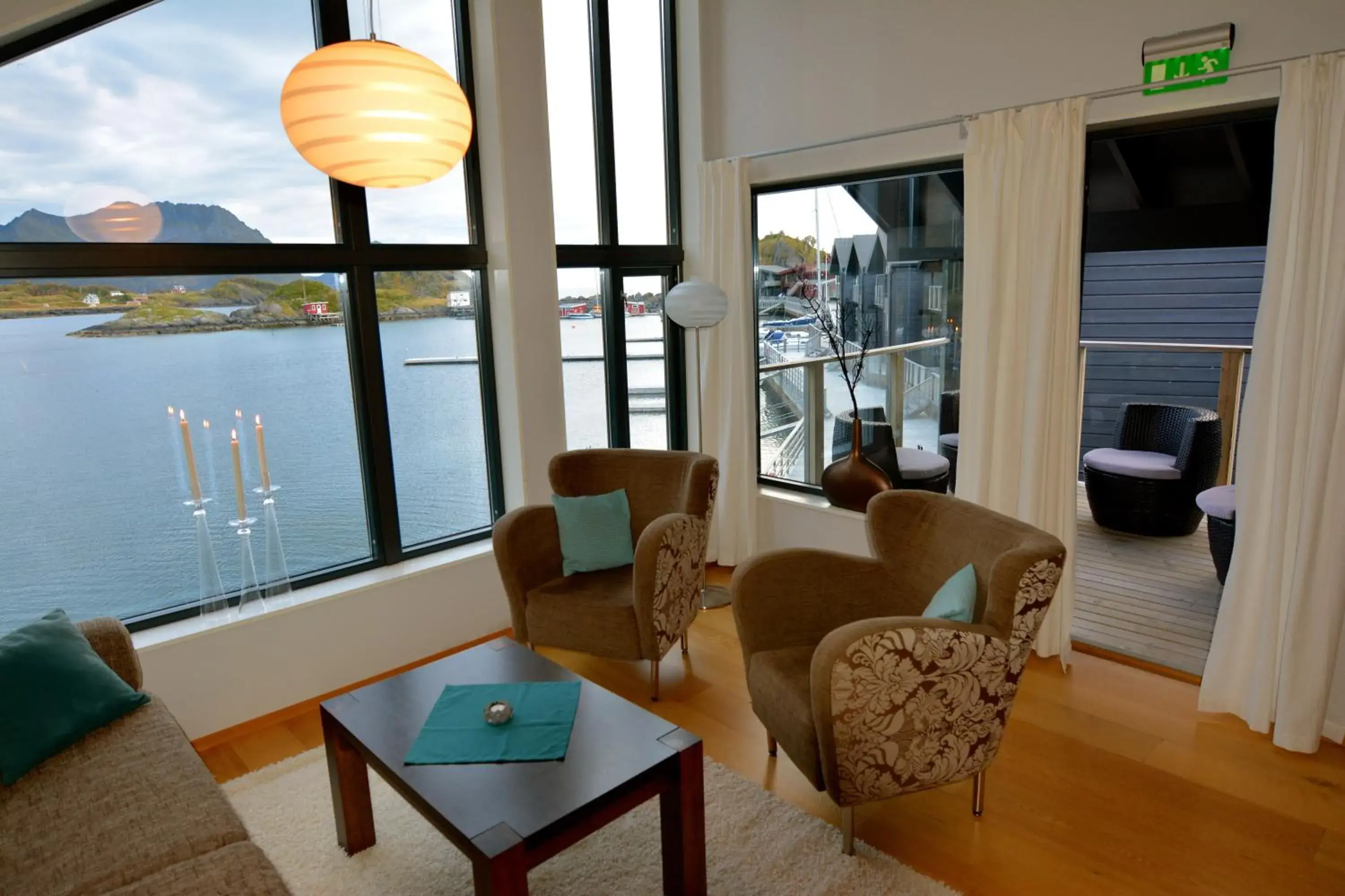 Two bedroom Suite with sea view in Hamn i Senja Two bedroom Suite with sea view in Hamn i Senja