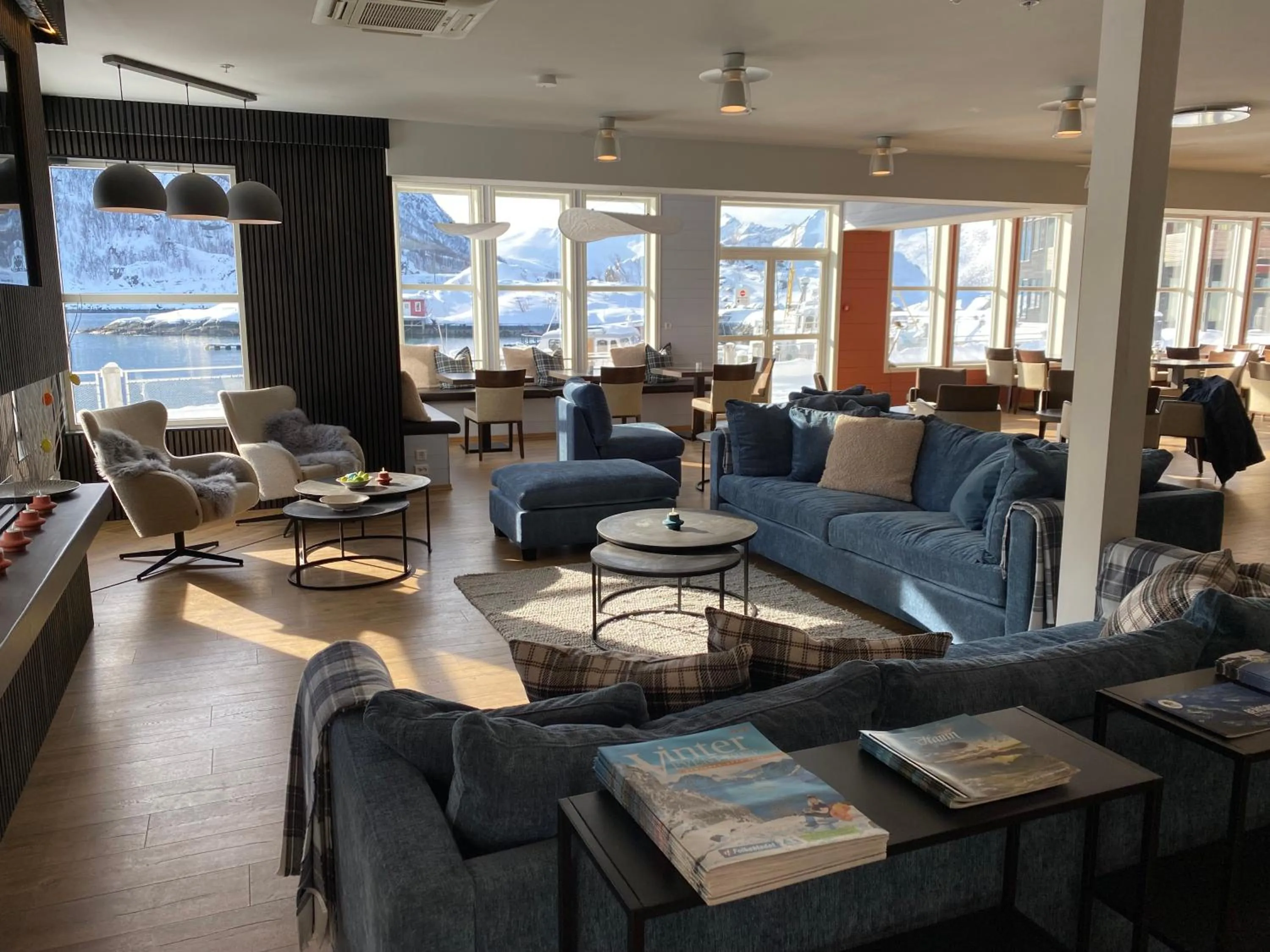 Communal lounge/ TV room in Hamn i Senja