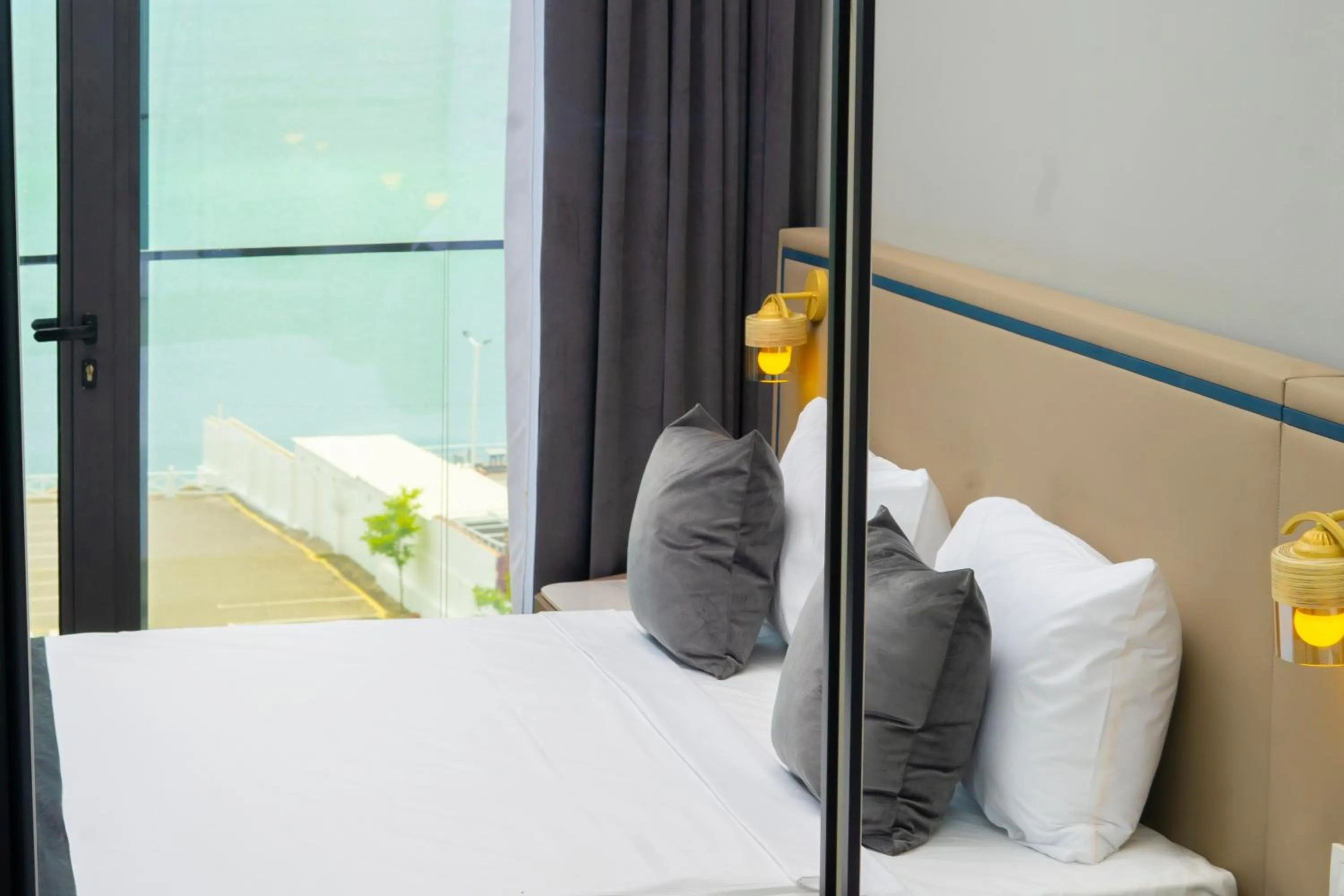 Bed in Port Marine Hotel By HOLLYWOOD