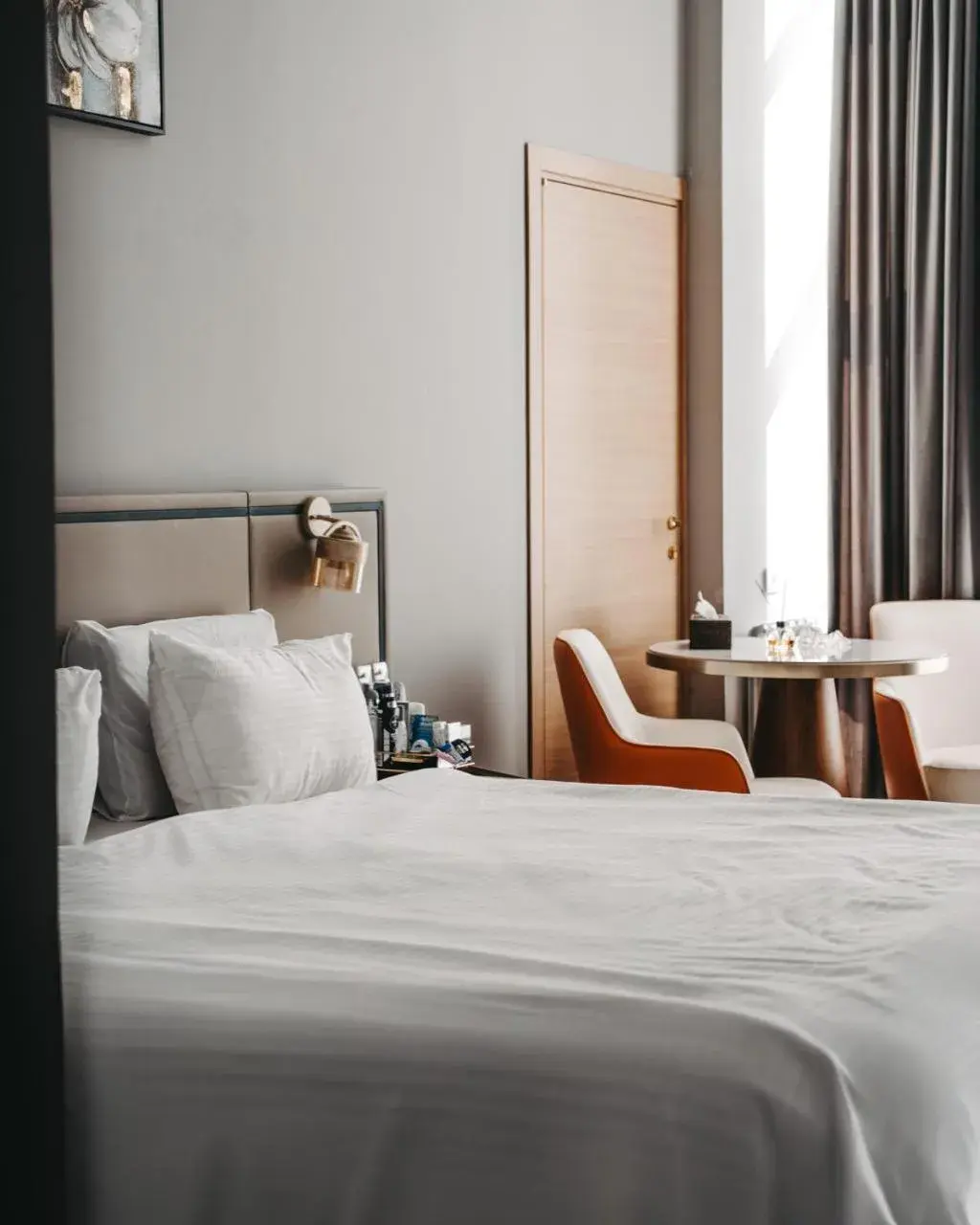 Deluxe Double Room with Bath in Port Marine Hotel By HOLLYWOOD Deluxe Double Room with Bath in Port Marine Hotel By HOLLYWOOD