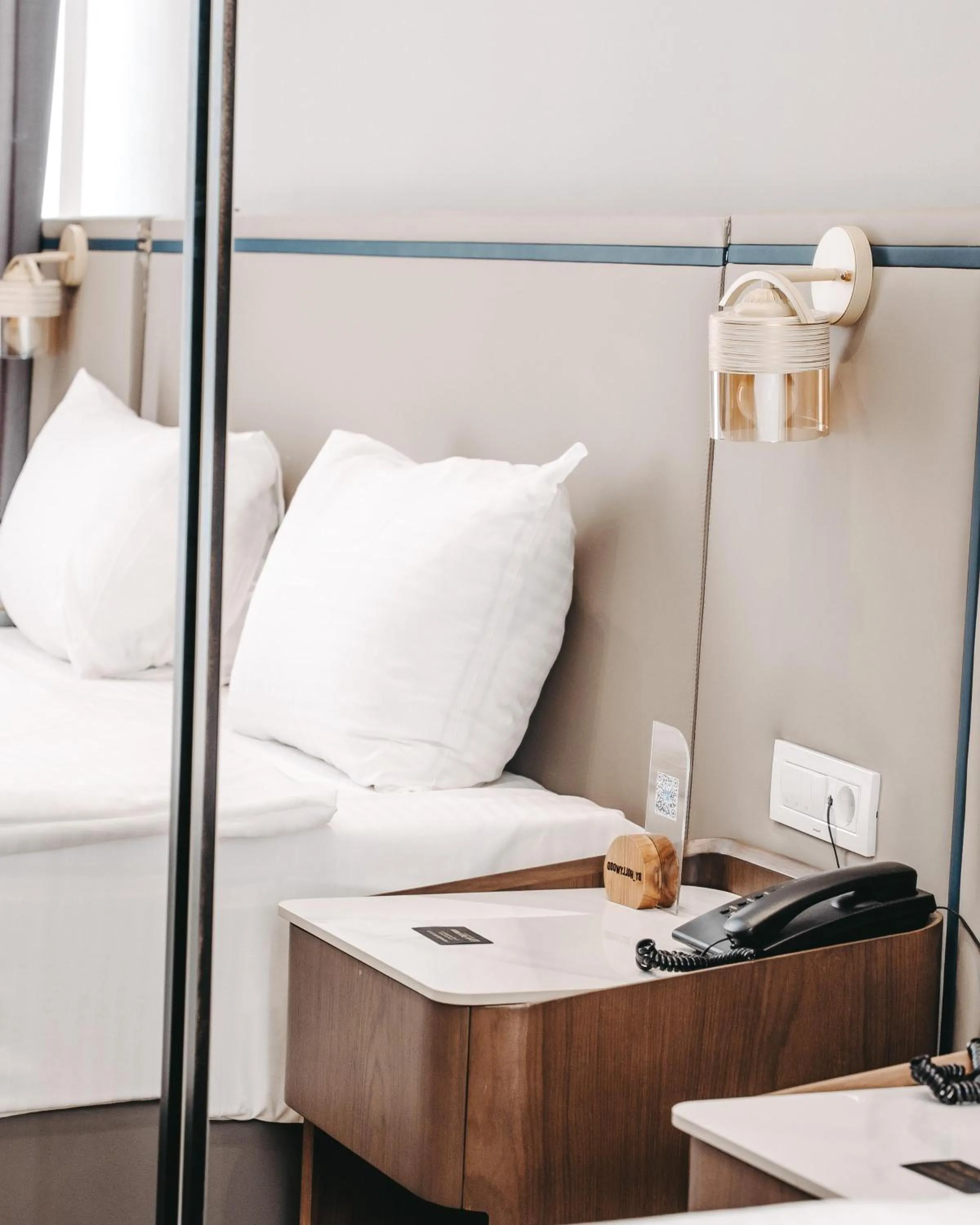 Living room in Port Marine Hotel By HOLLYWOOD