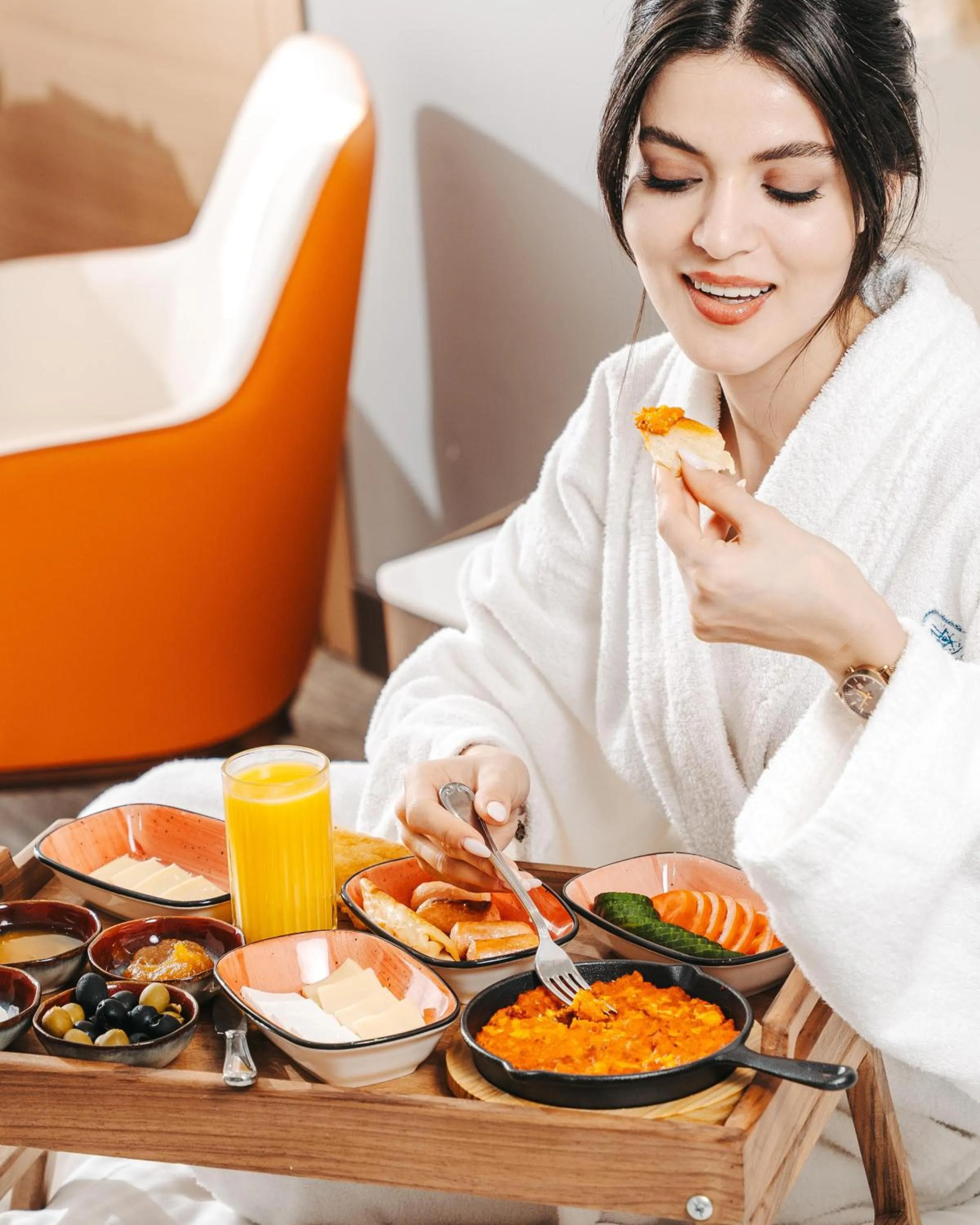 Food in Port Marine Hotel By HOLLYWOOD